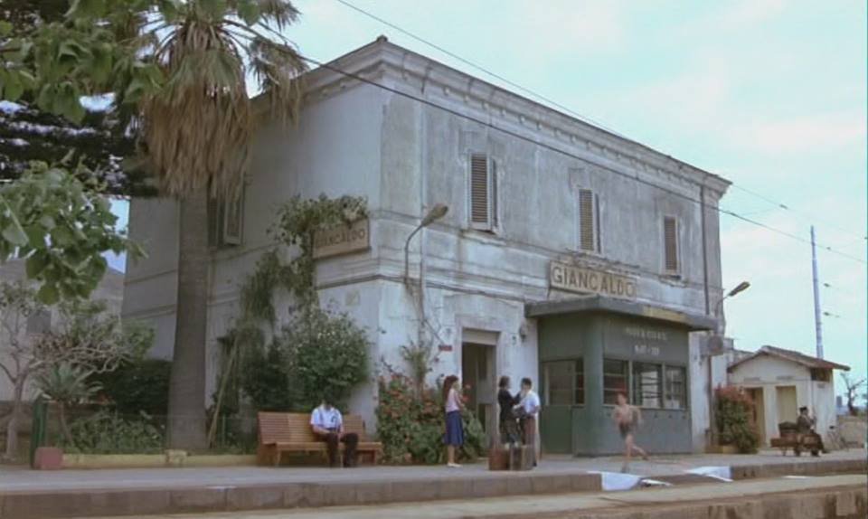 1. Cinema Paradiso (1988, Italy) (image credits: wikimedia)