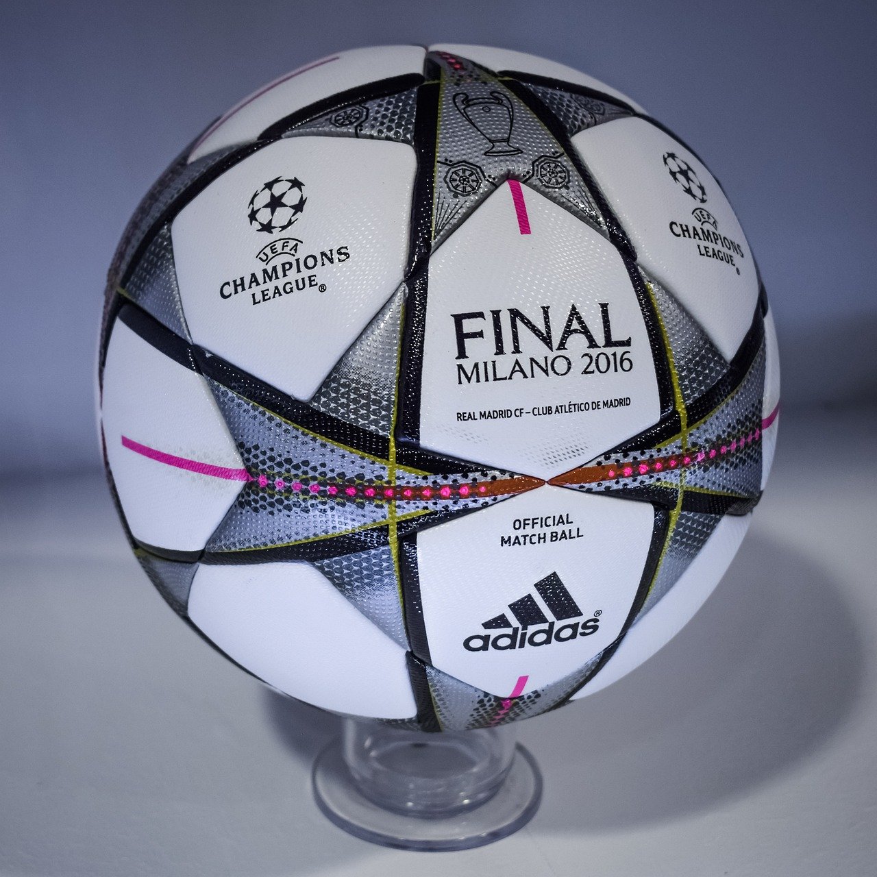 The UEFA Champions League Final: Europe's Premier Football Event (image credits: pixabay)
