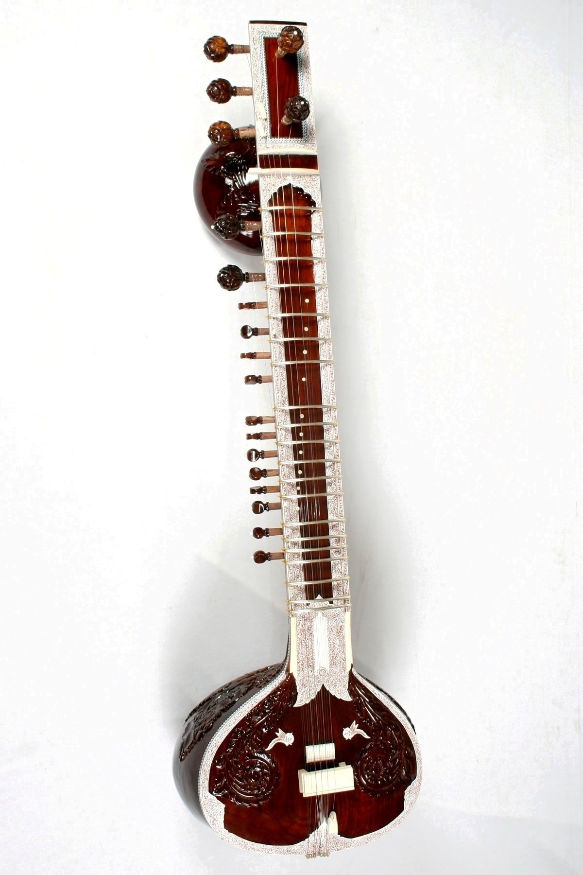 Sitar – “Norwegian Wood” by The Beatles (image credits: wikimedia)