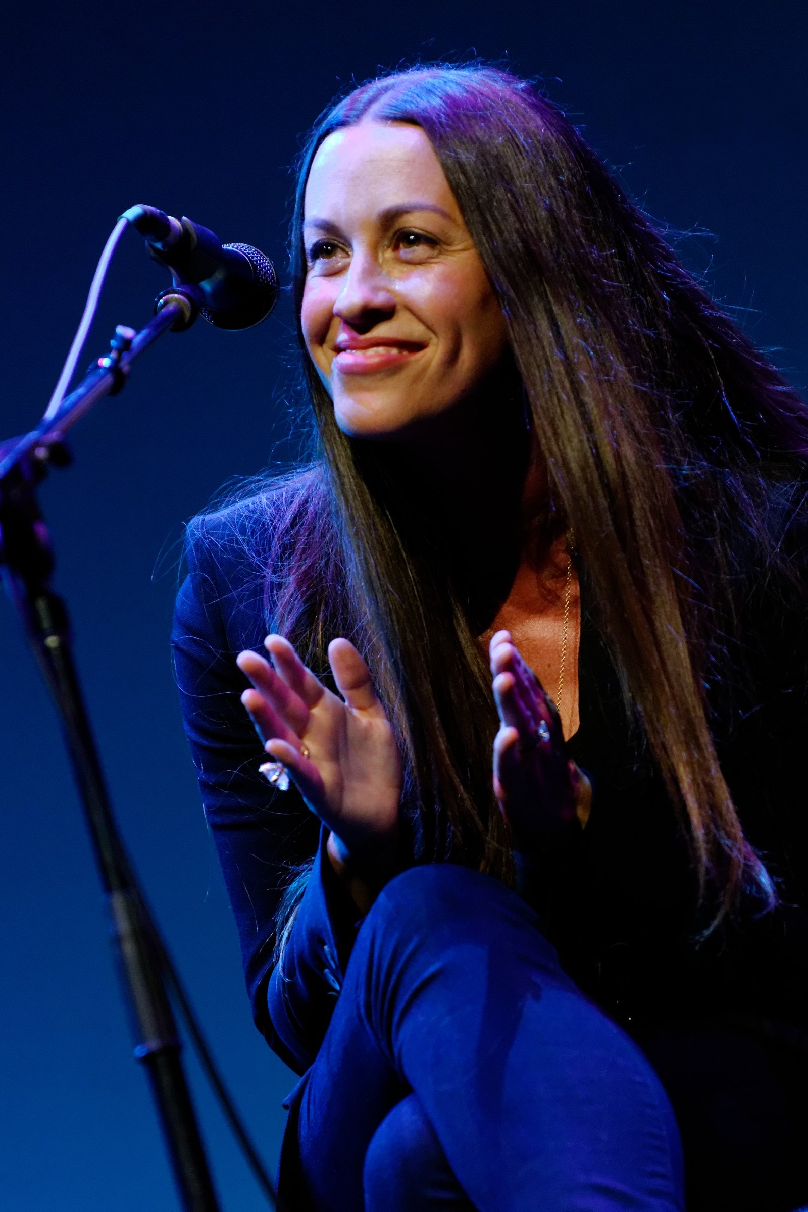 19. Alanis Morissette (image credits: wikimedia)