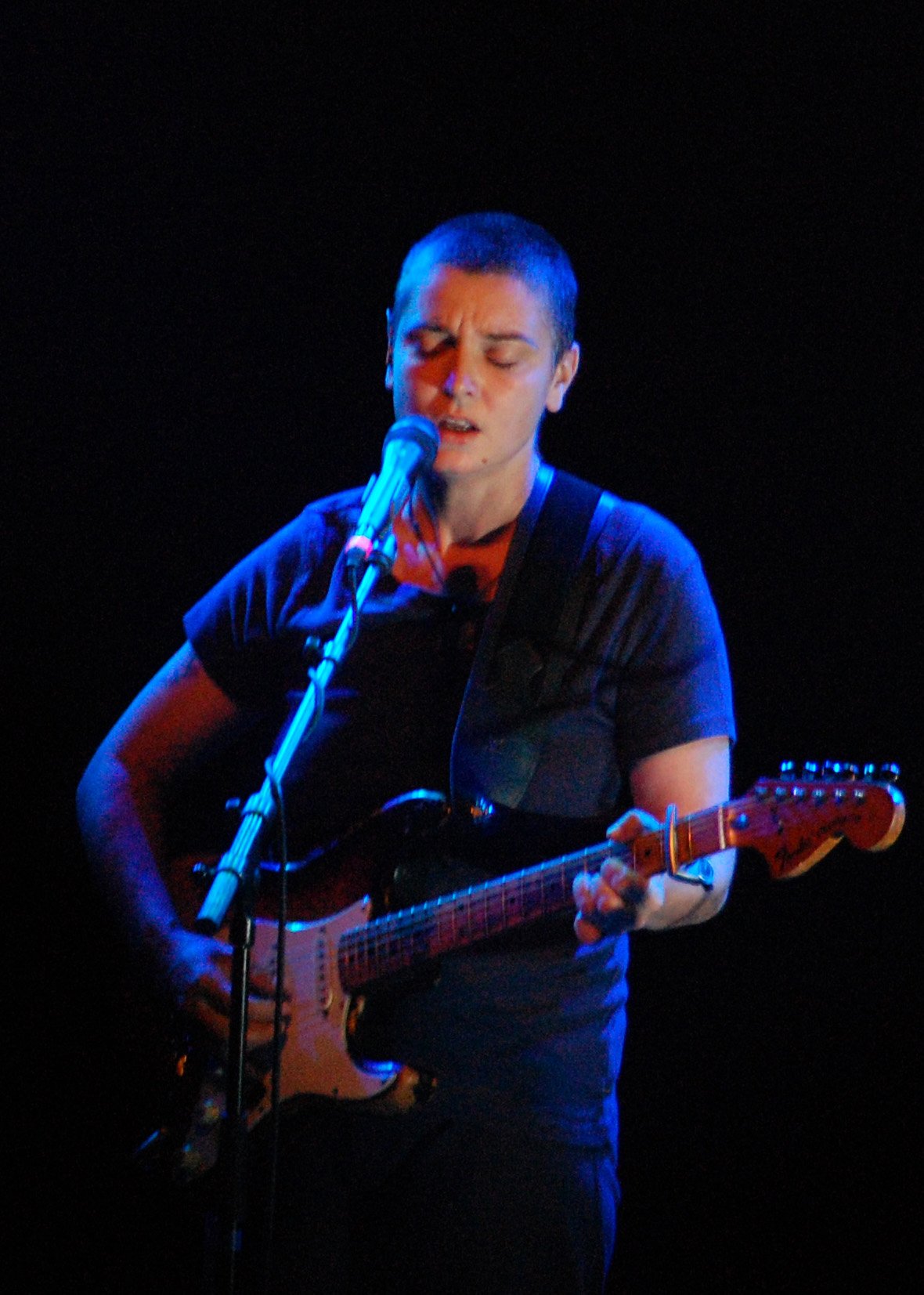 “Nothing Compares 2 U” – Sinéad O’Connor (image credits: wikimedia)