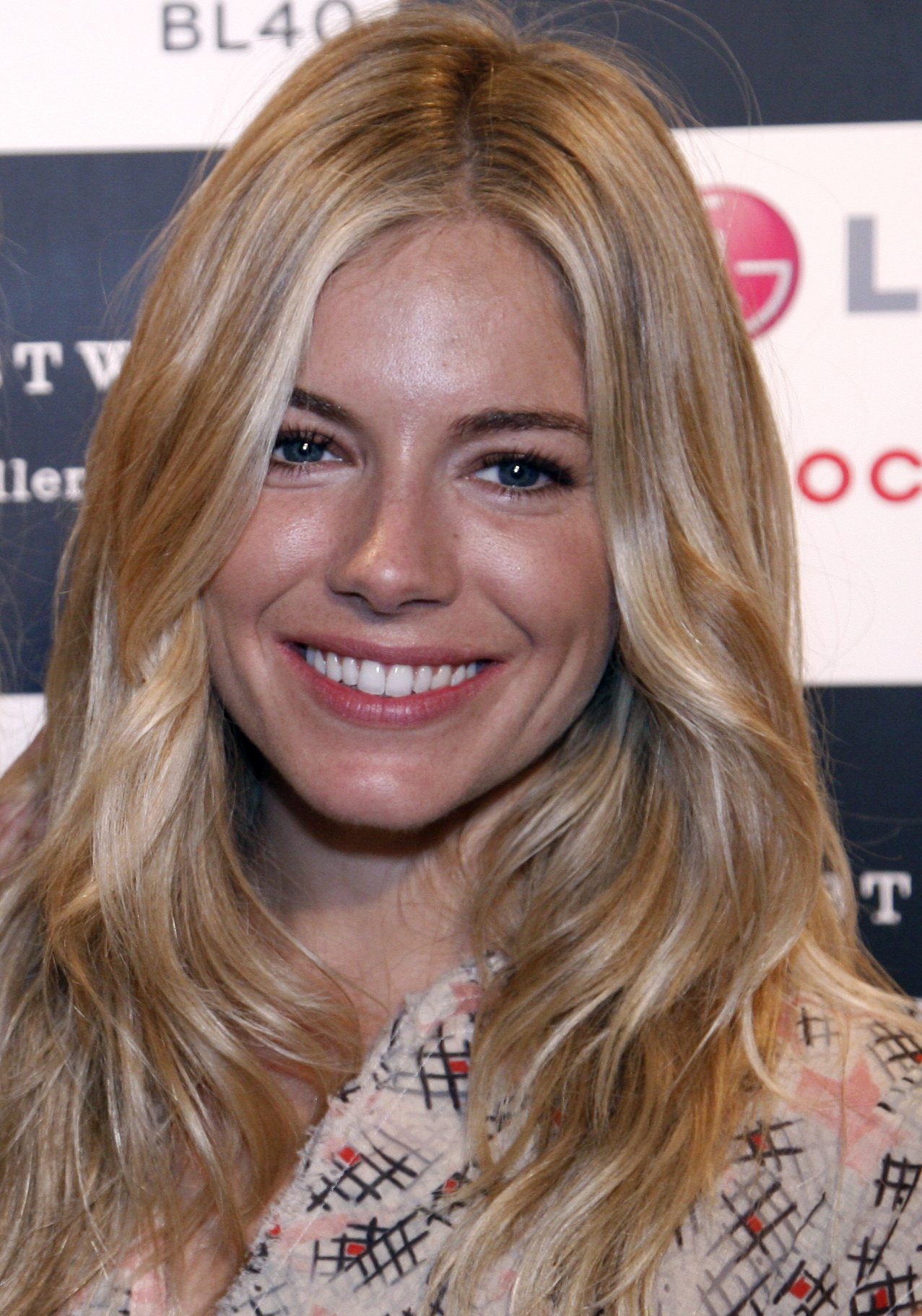 Jude Law & Sienna Miller: The Nanny Affair That Shocked Britain (image credits: wikimedia)