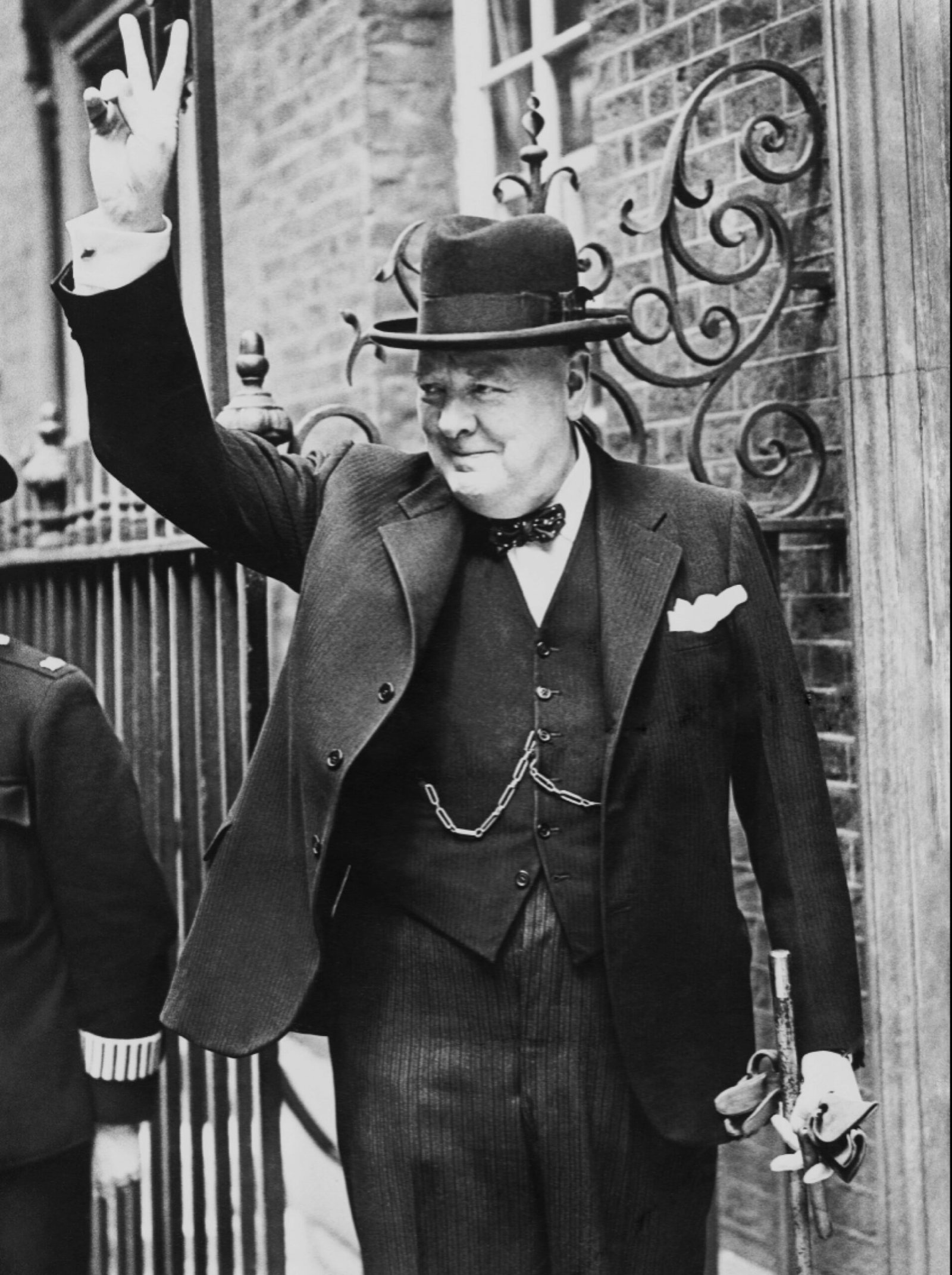 Winston Churchill: From Wartime Hero to Post-War Critic (image credits: wikimedia)