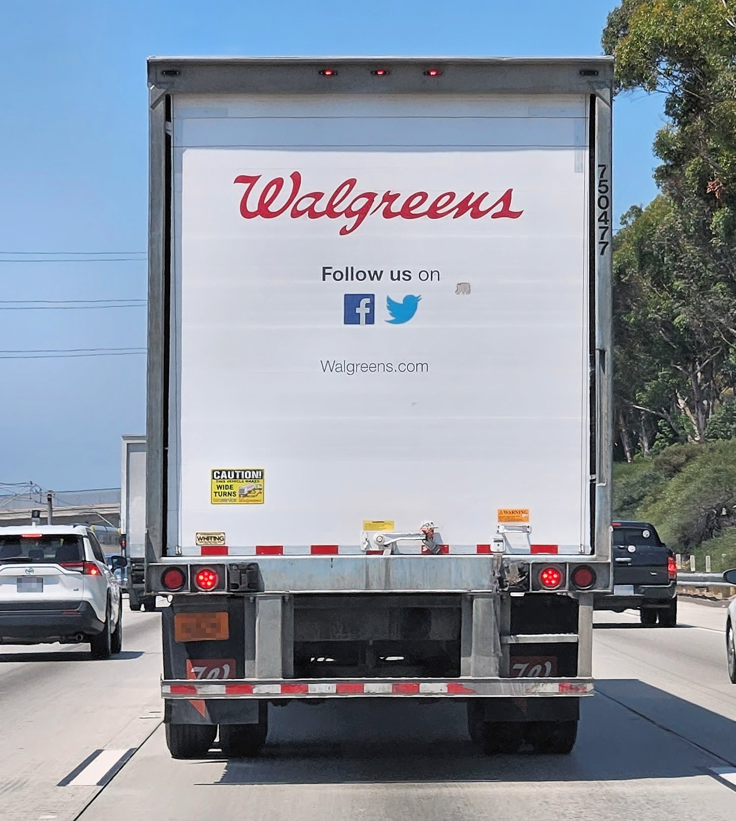 Walgreens: A Staple in American Retail (image credits: wikimedia)