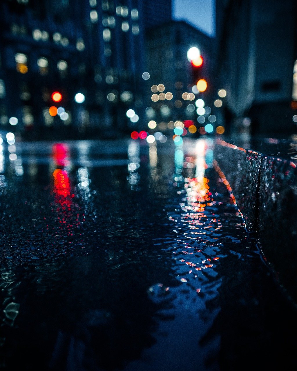 3. “The Night We Met” – Lord Huron (image credits: pixabay)