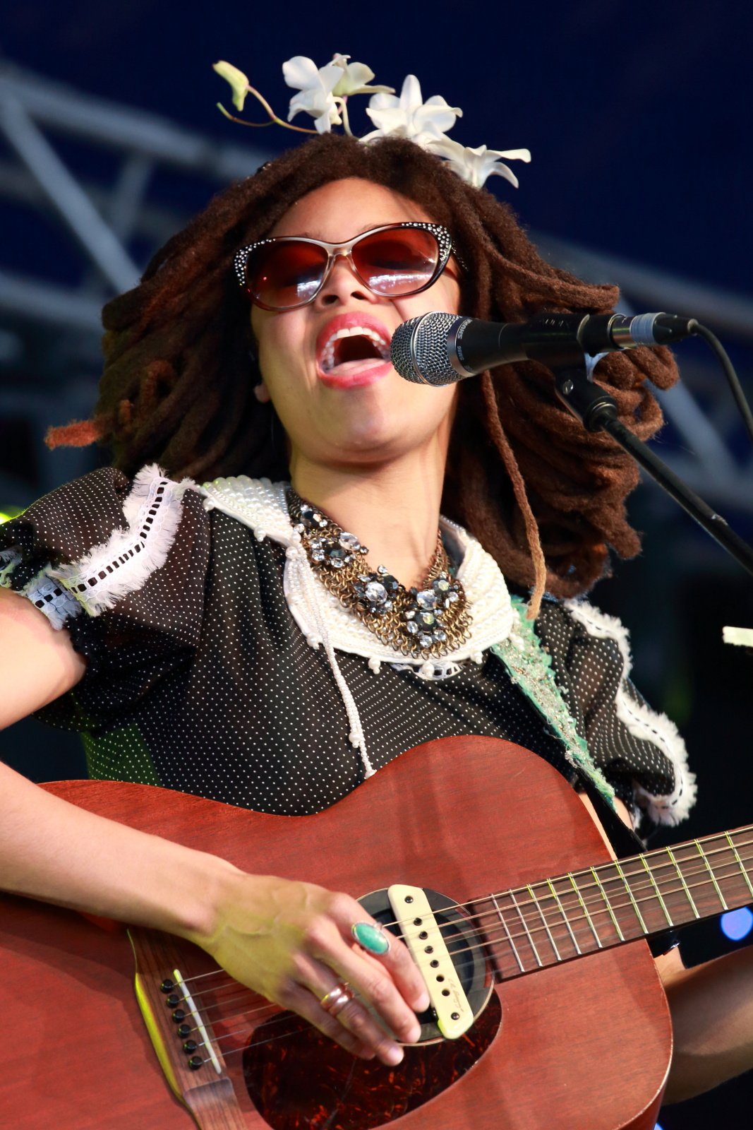 3. Valerie June – The Ethereal Songbird (image credits: wikimedia)