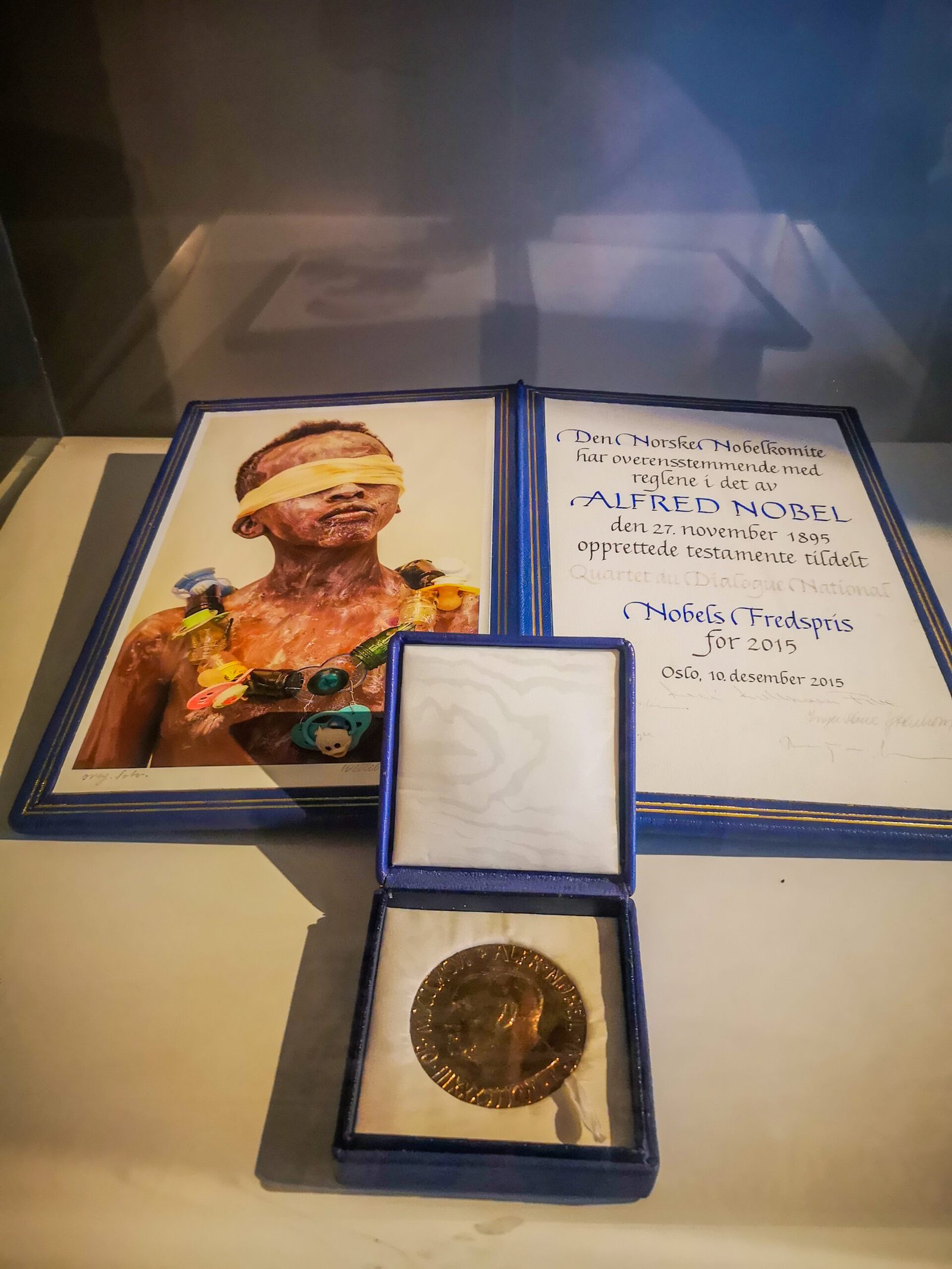 Chocolate Countries Produce More Nobel Winners (image credits: wikimedia)
