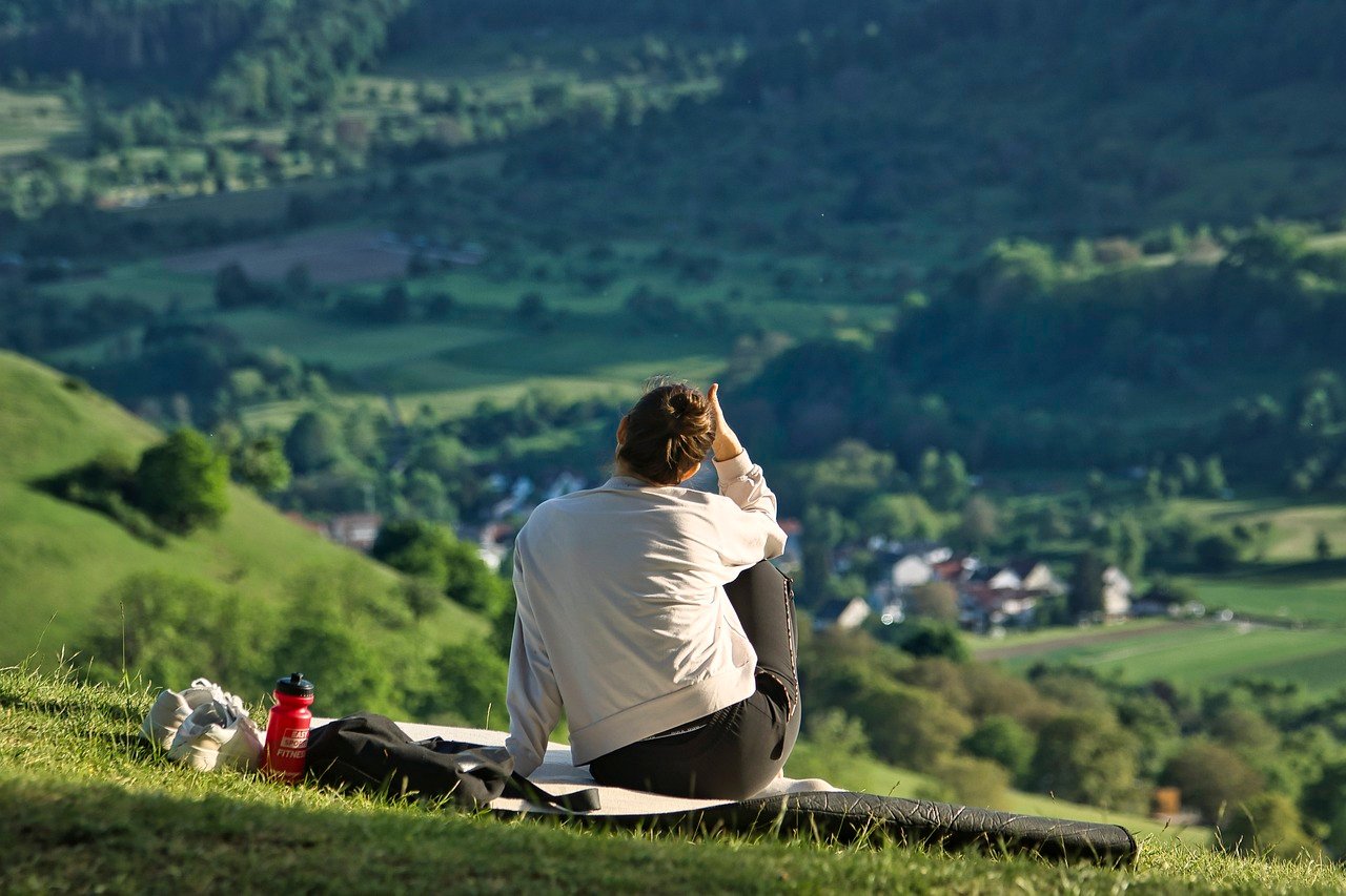 Religious Observance – Sunday Off Was Rooted in Christian Traditions (image credits: pixabay)