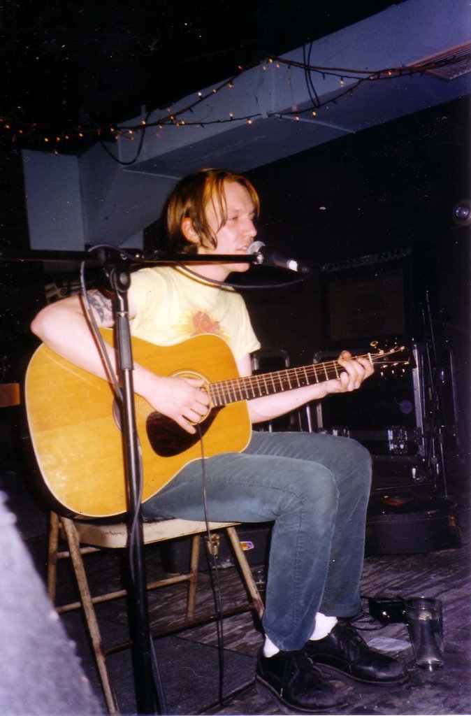 Elliott Smith: The Whisper That Stabs (image credits: wikimedia)