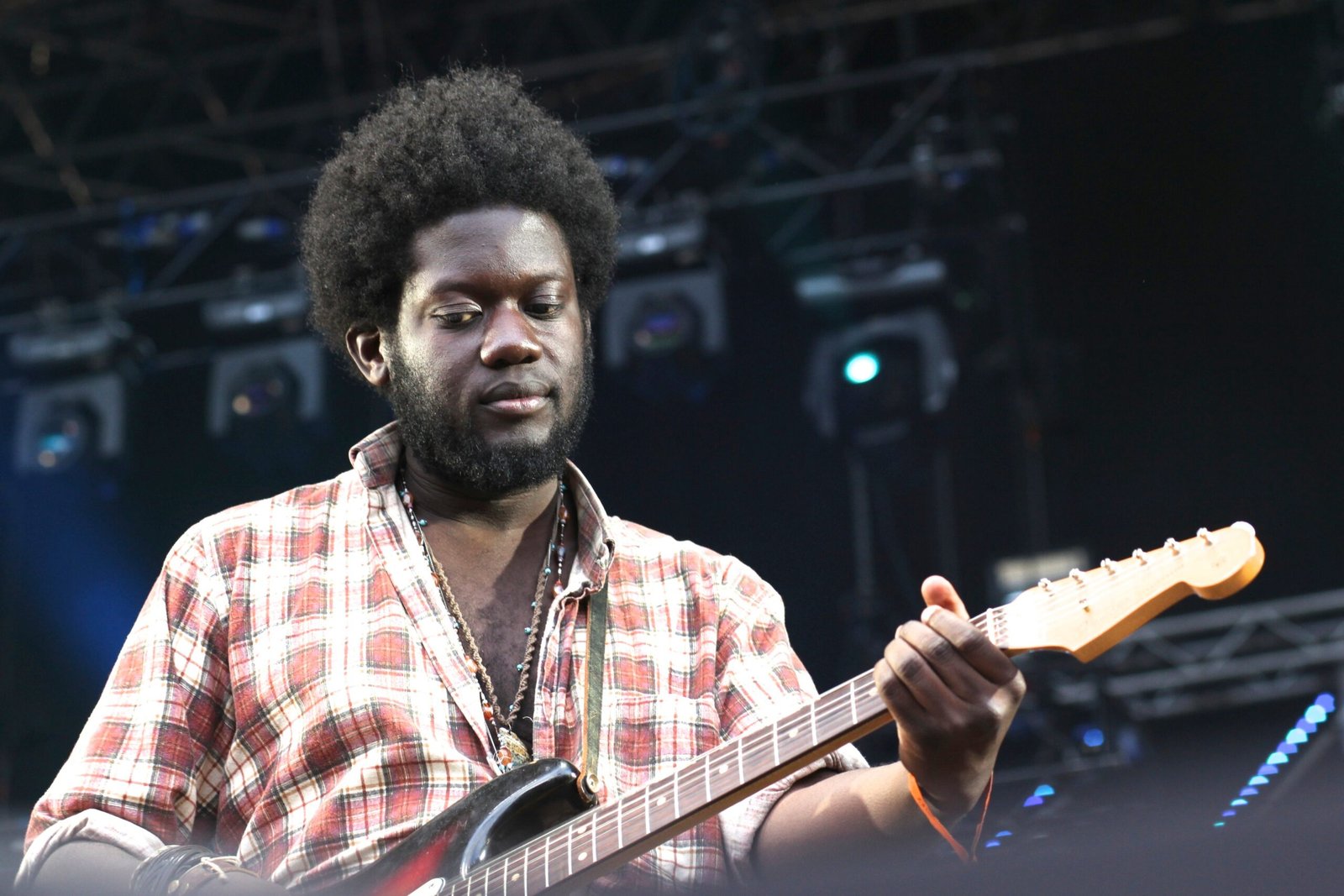 Michael Kiwanuka – “Home Again” (image credits: wikimedia)