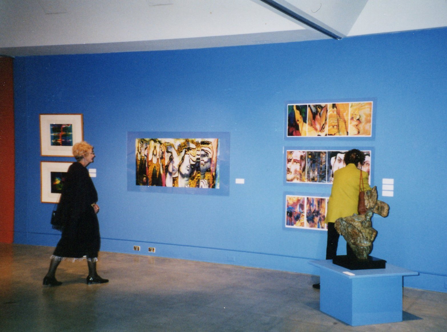Influenced by Retrospective Trends (image credits: wikimedia)
