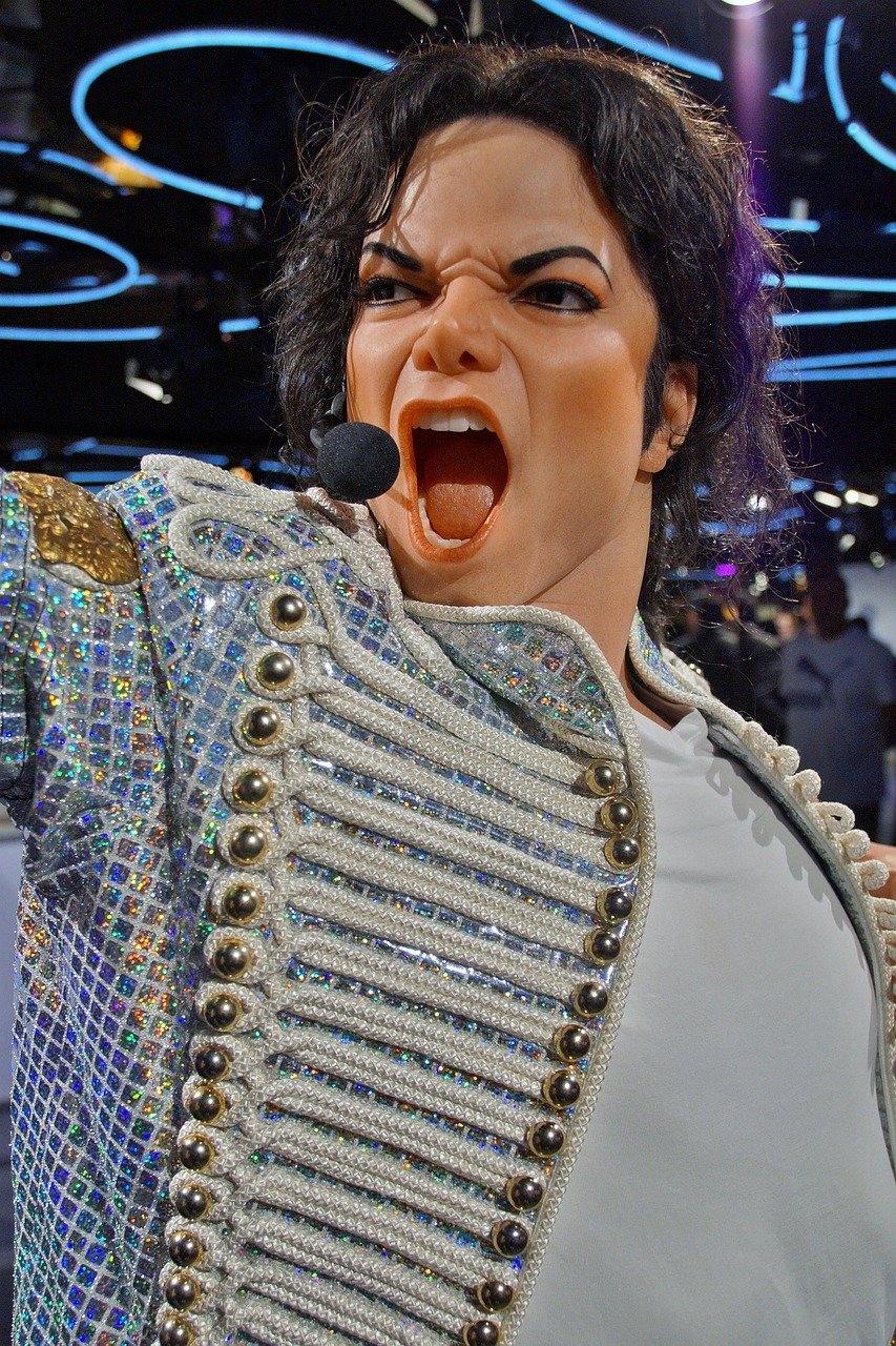 8. Michael Jackson at Motown 25 (1983) (image credits: pixabay)