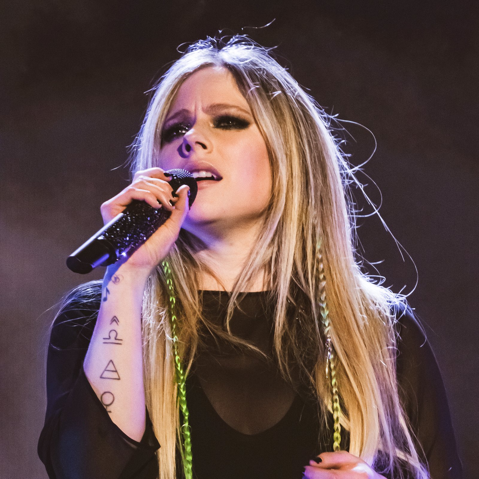 14. Avril Lavigne (image credits: wikimedia)