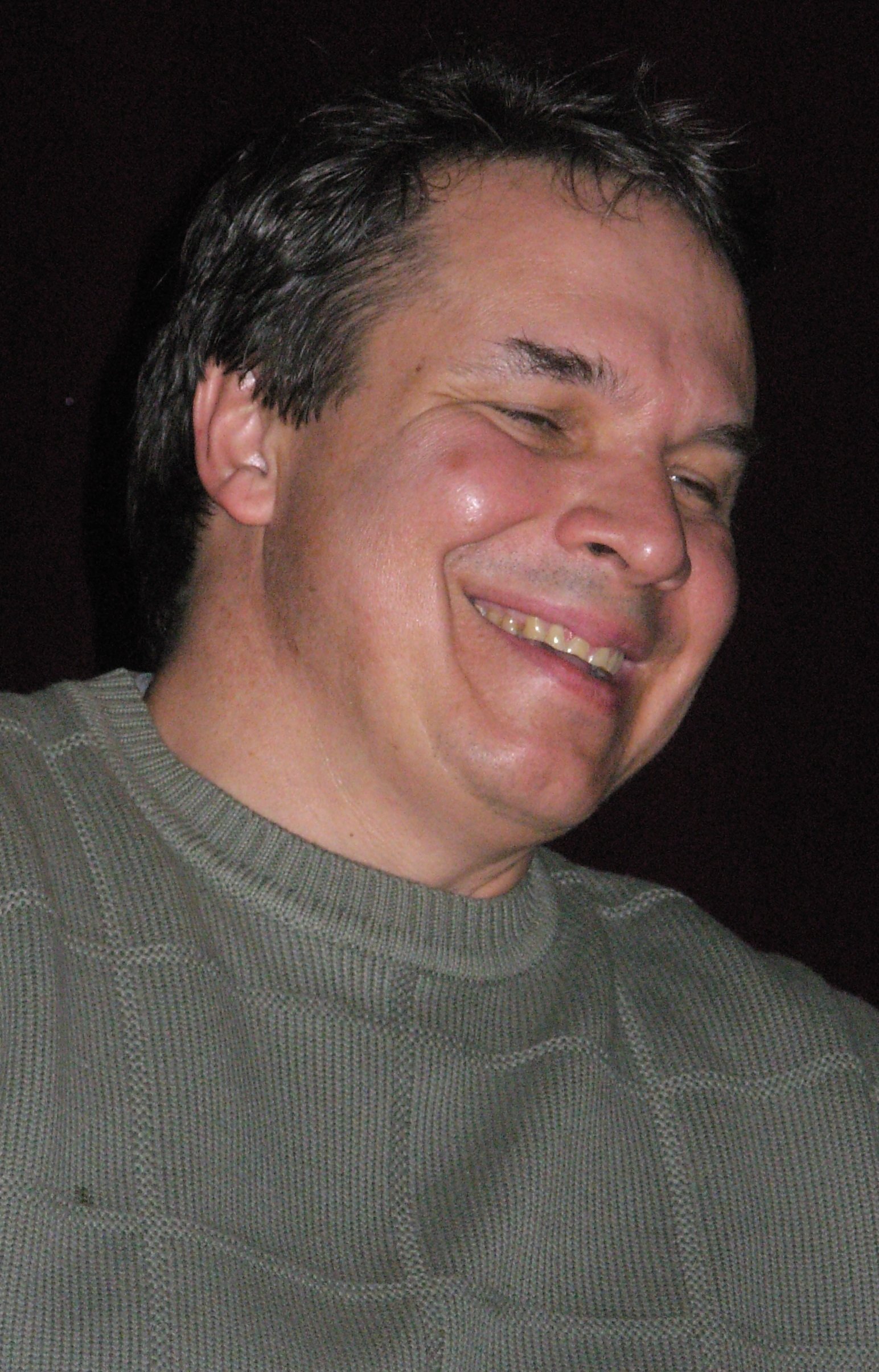 Greg Mortenson – Three Cups of Tea (image credits: wikimedia)