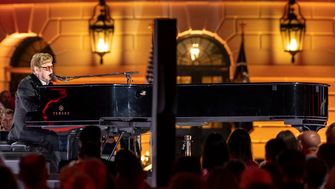 Elton John – Farewell at the White House (2022) (image credits: wikimedia)