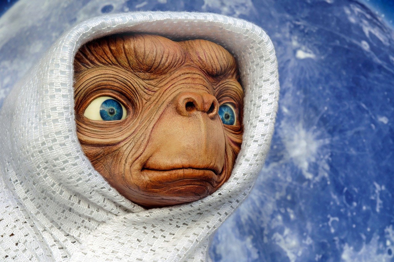 E.T. the Extra-Terrestrial (1982) (image credits: pixabay)