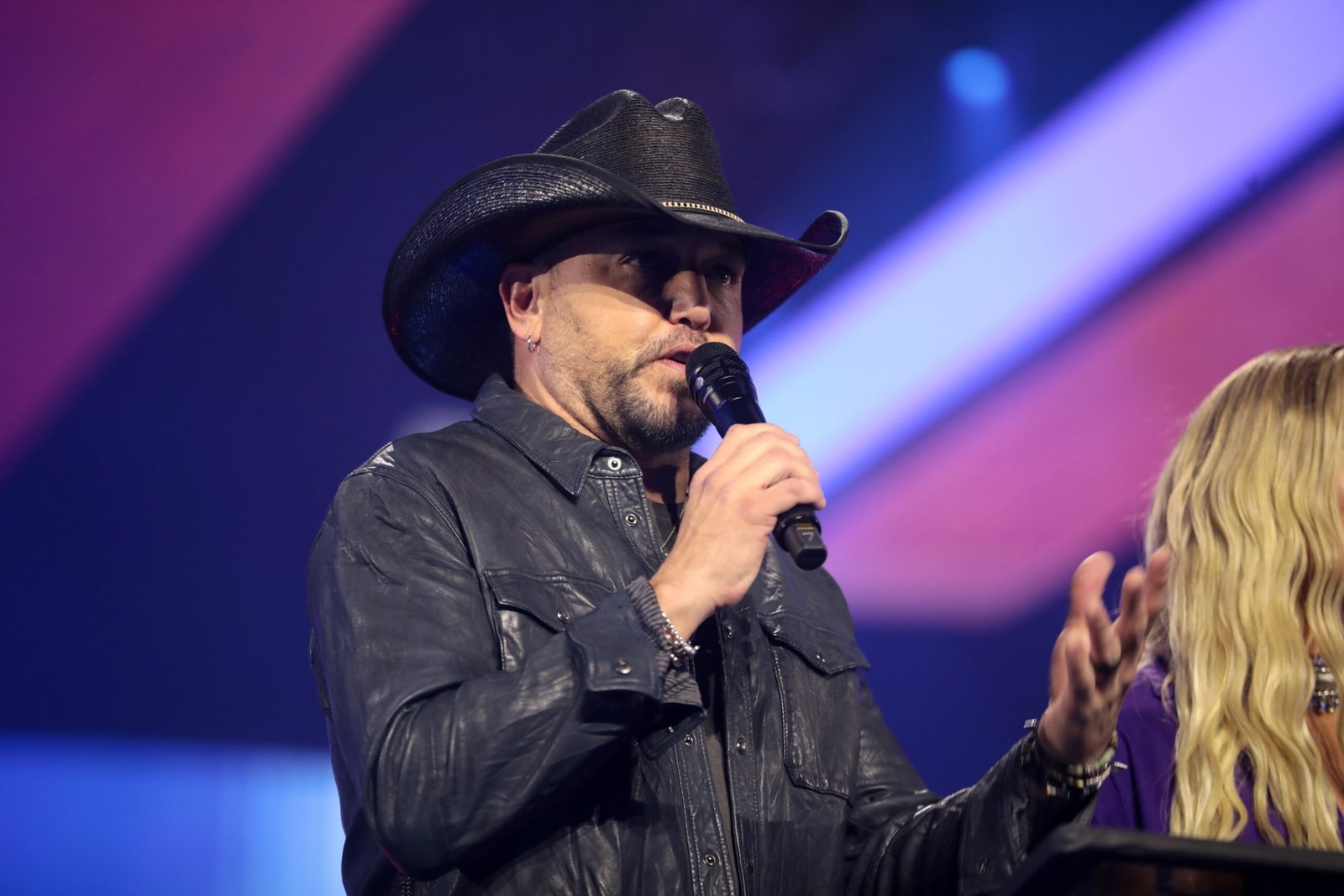 Big Green Tractor by Jason Aldean (image credits: wikimedia)