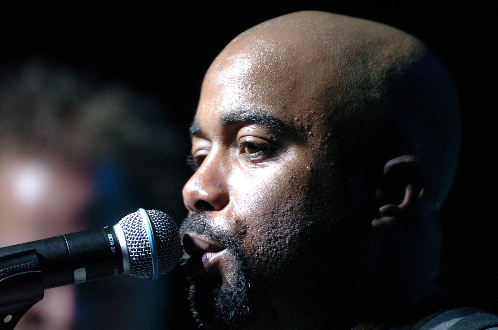 Darius Rucker: Rock Frontman Turned Country Sensation (image credits: wikimedia)