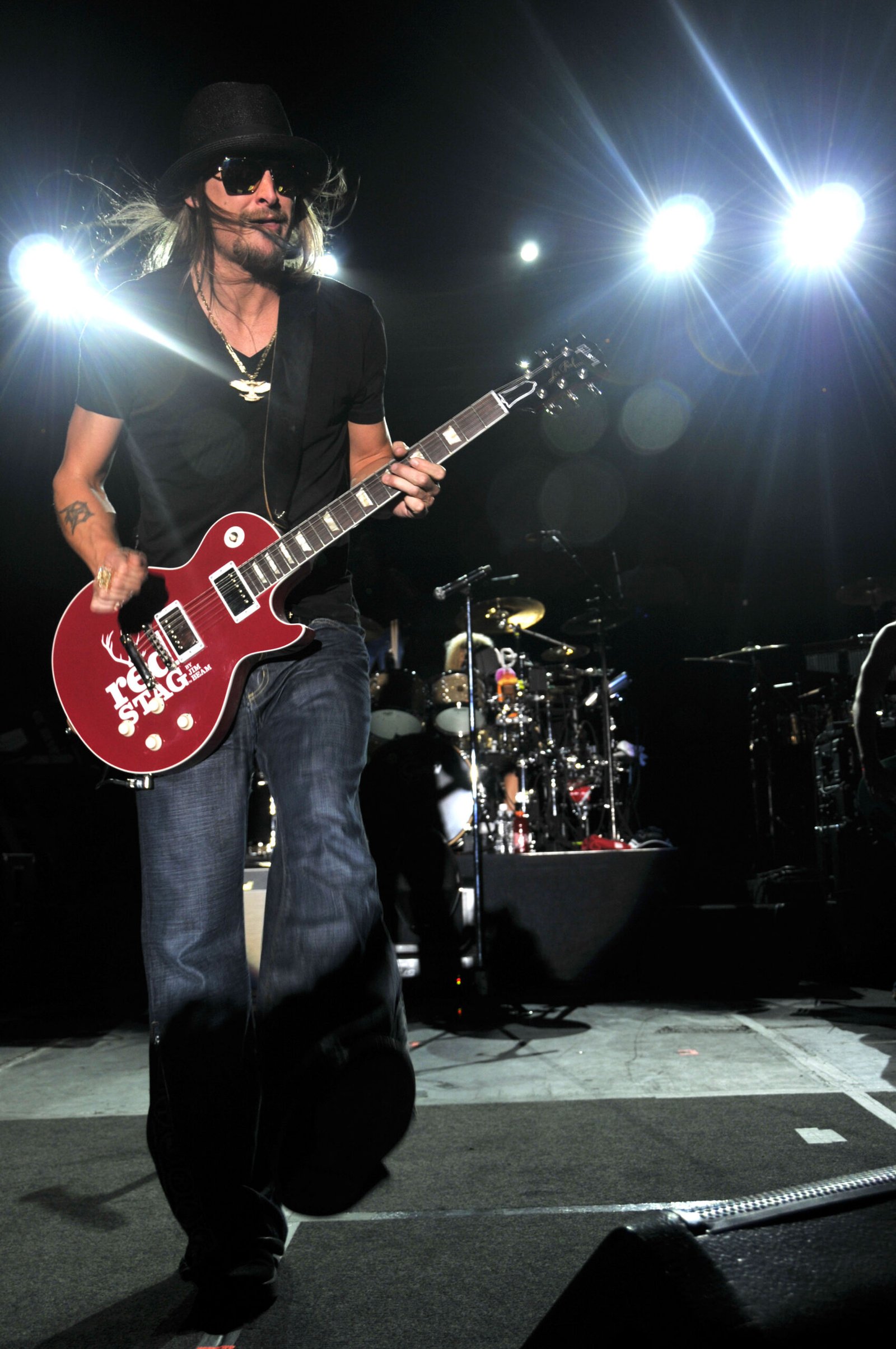Kid Rock: The Unpredictable Chameleon (image credits: wikimedia)