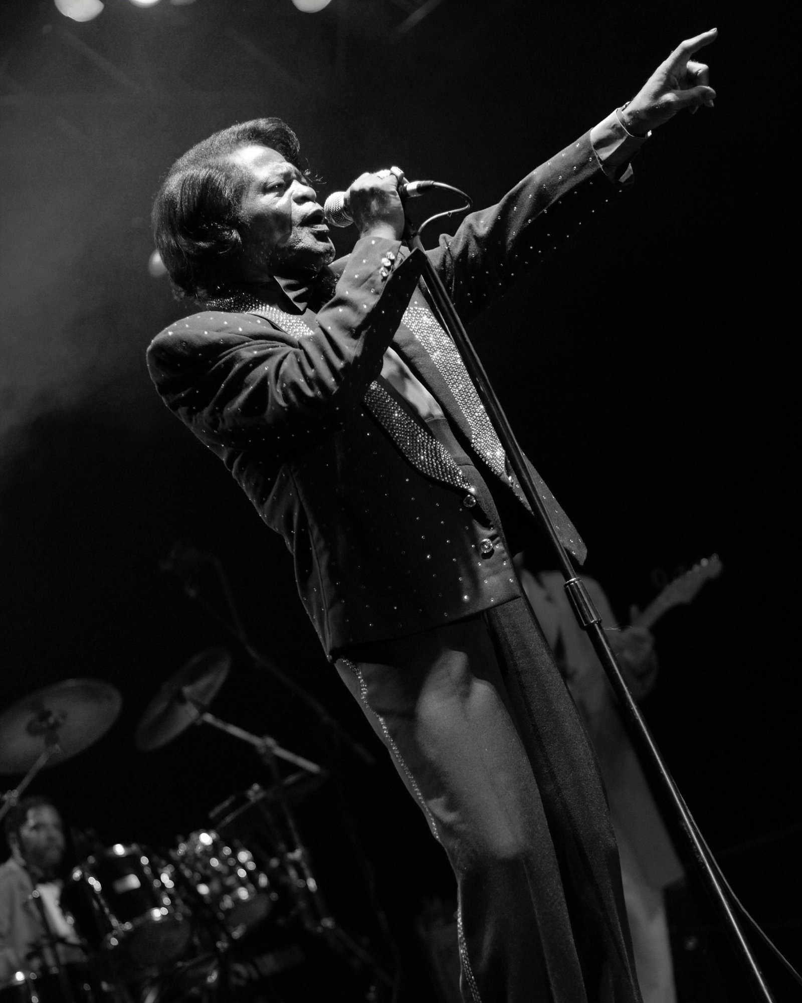 James Brown – “Live at the Apollo” (image credits: wikimedia)