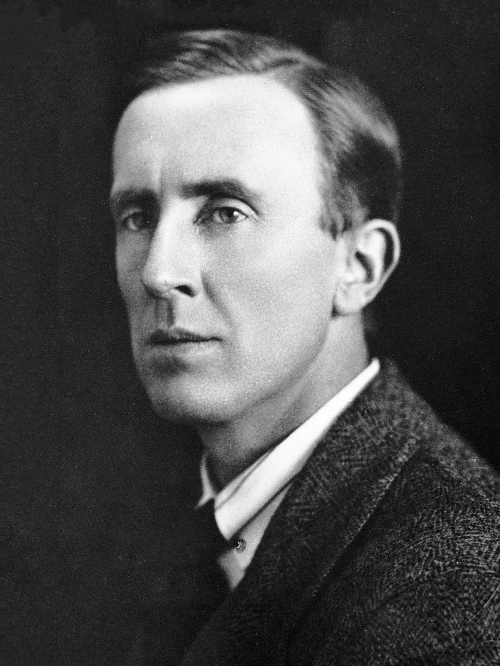 C.S. Lewis & J.R.R. Tolkien: Creative Disagreements That Forged Fantasy (image credits: wikimedia)