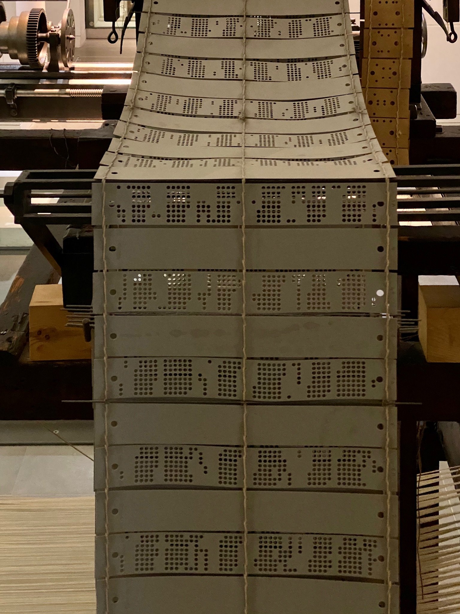 Jacquard Loom Cards: The Artistic Origins of Computing (image credits: wikimedia)