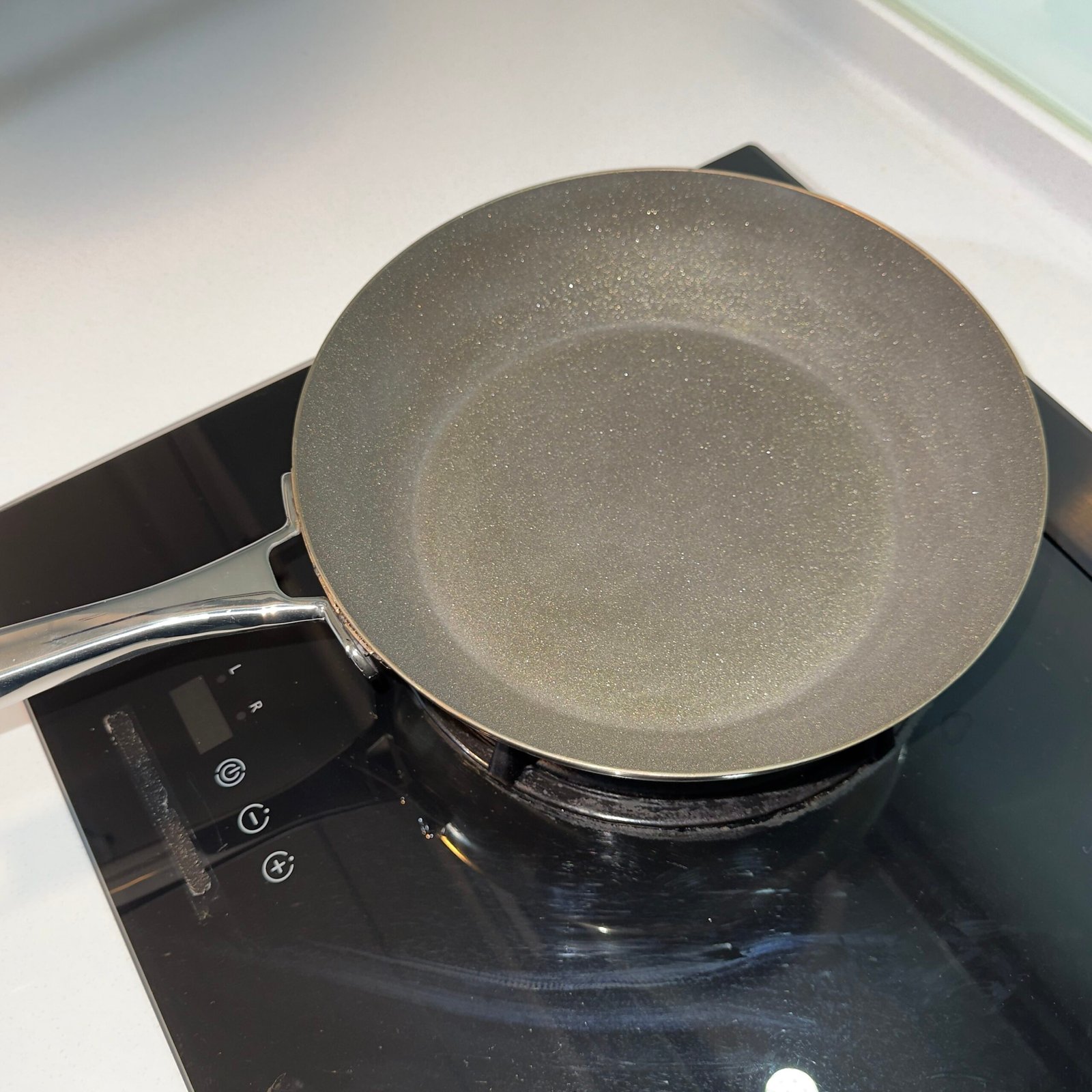 Teflon: Slick Science for Everyday Life (image credits: wikimedia)