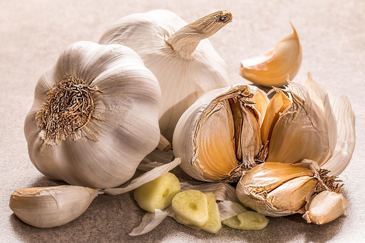Garlic for Infections (image credits: pixabay)