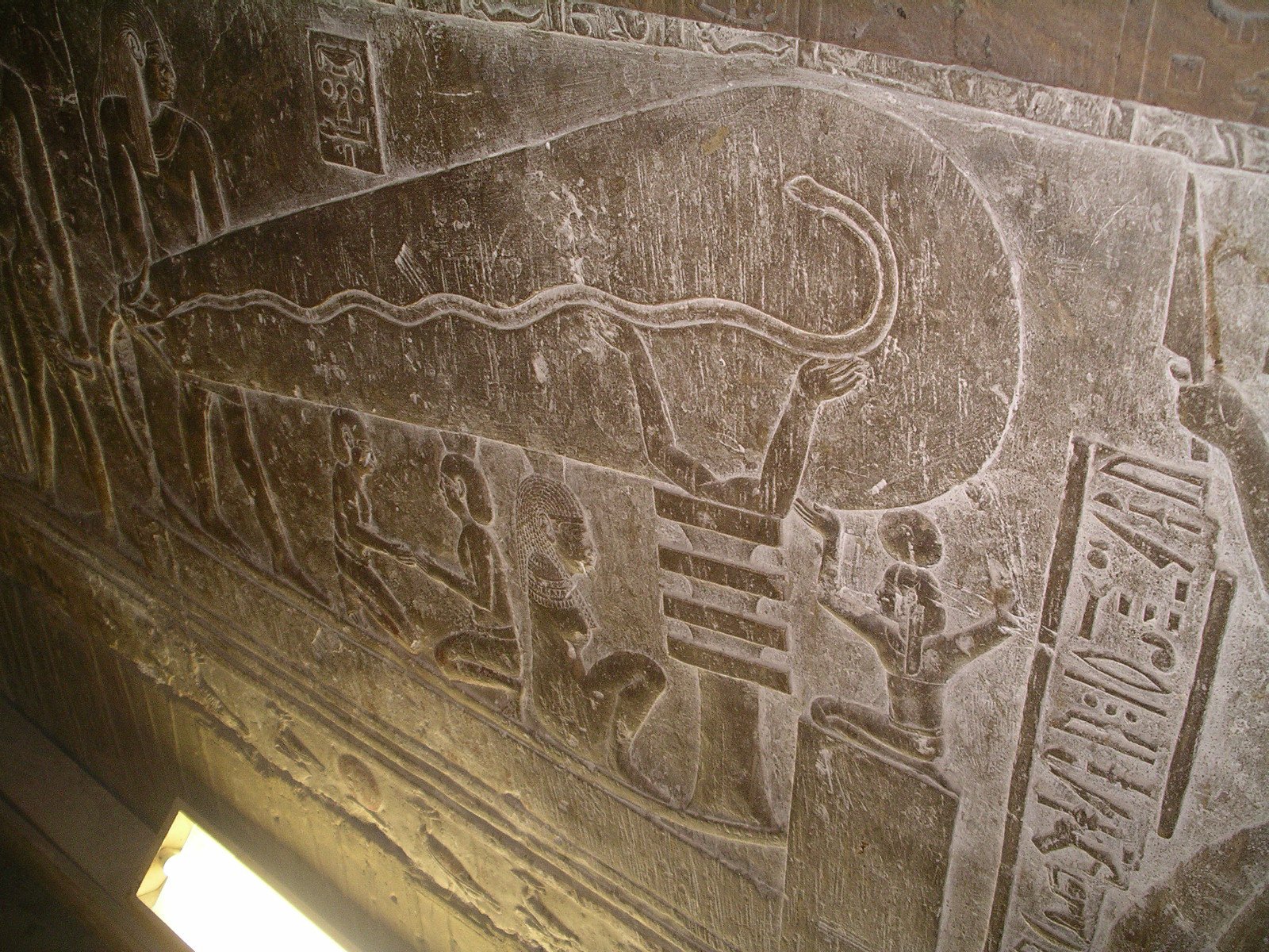 The Dendera Light (image credits: wikimedia)