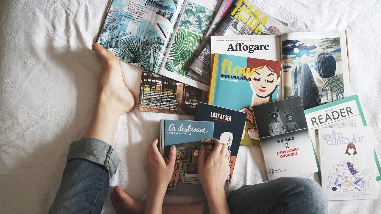 Physical Magazines with Teen Posters (image credits: pixabay)