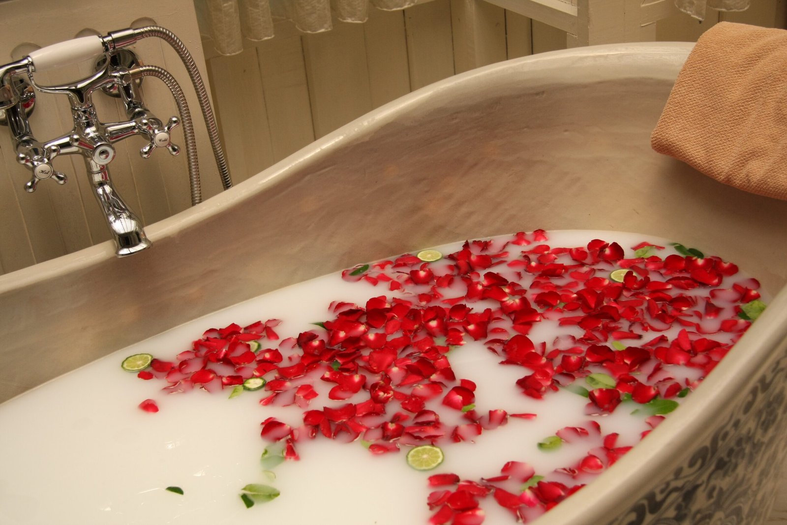 Milk Baths (image credits: wikimedia)