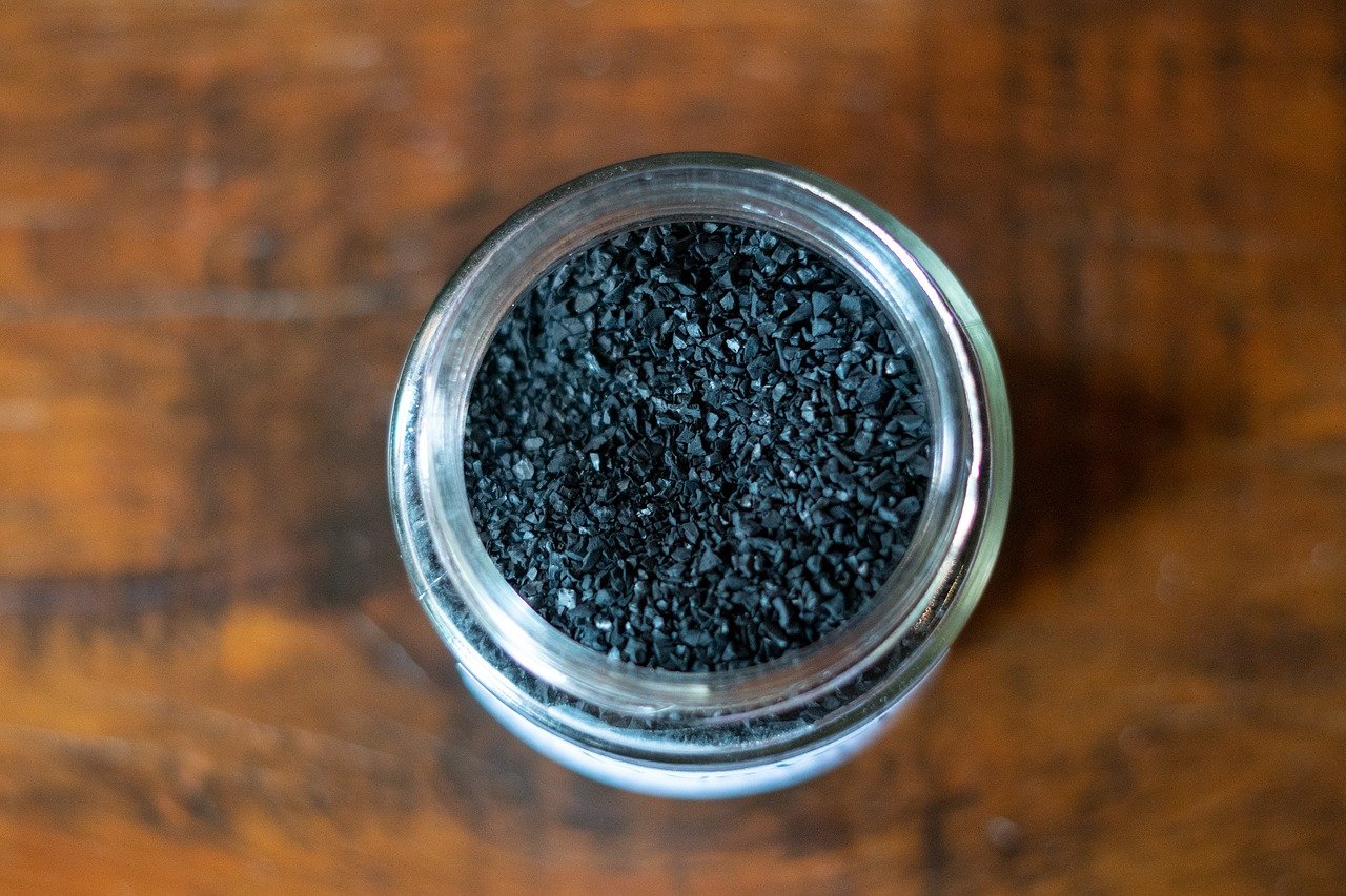 Charcoal for Purification (image credits: pixabay)