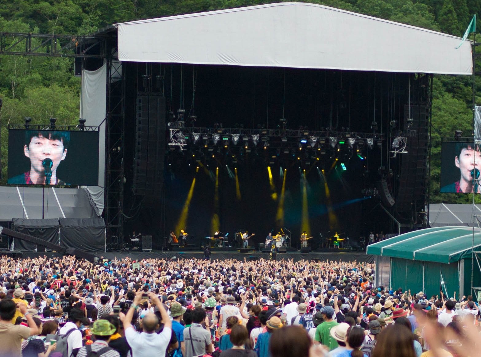 Fuji Rock Festival (Japan) (image credits: wikimedia)