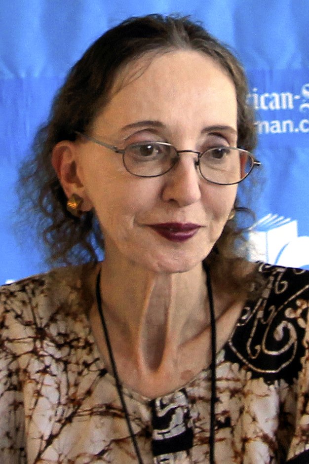 Joyce Carol Oates as Rosamond Smith and Lauren Kelly (image credits: wikimedia)