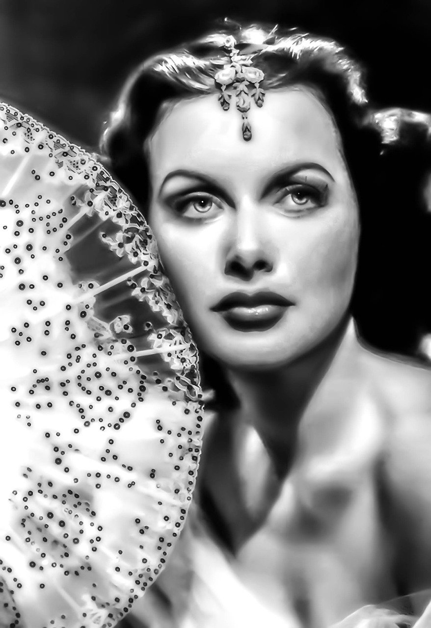 Hedy Lamarr: Hollywood Star, Secret Inventor (image credits: pixabay)
