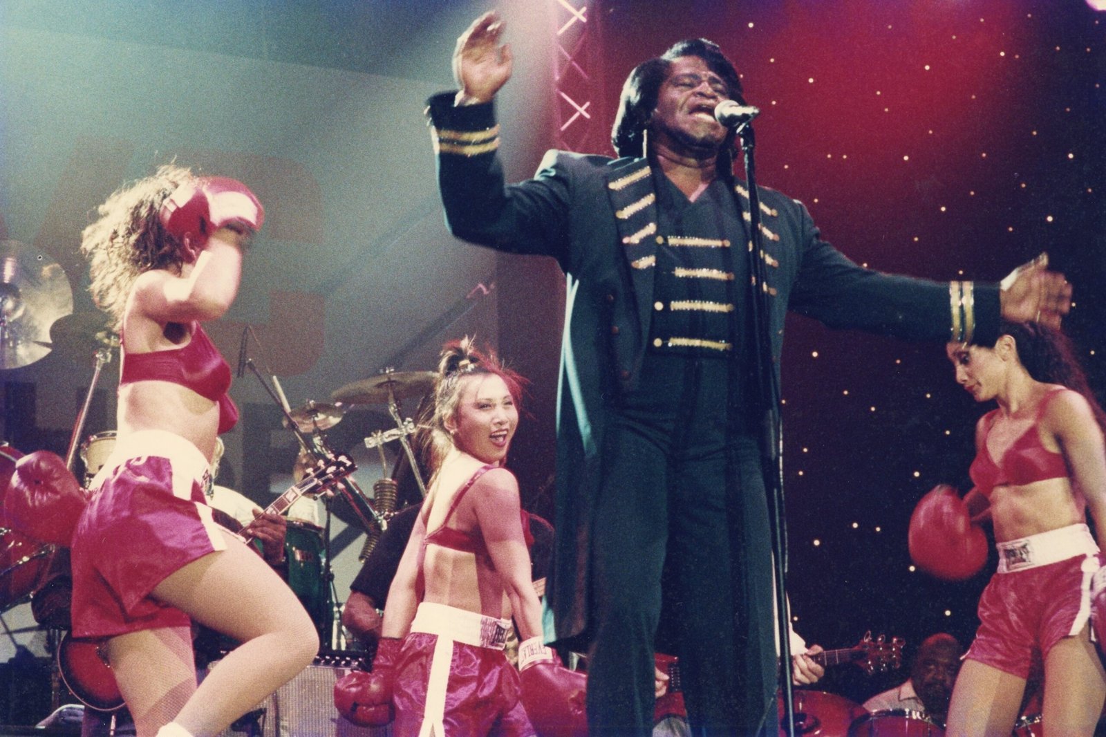 Get On Up (2014): The Relentless Drive of James Brown (image credits: wikimedia)