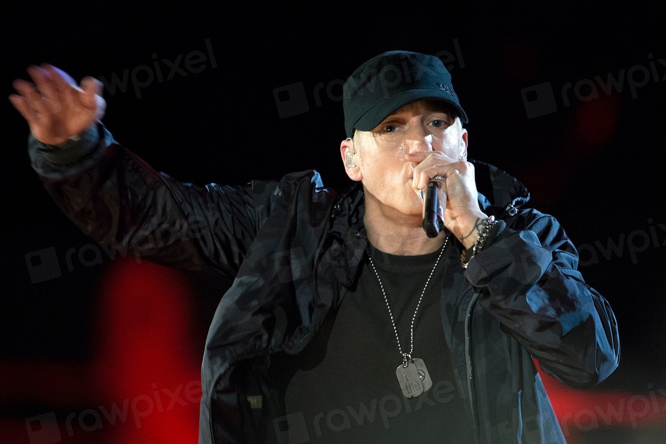 8 Mile (2002): Eminem’s Life, Bare-Knuckled and Real (image credits: rawpixel)