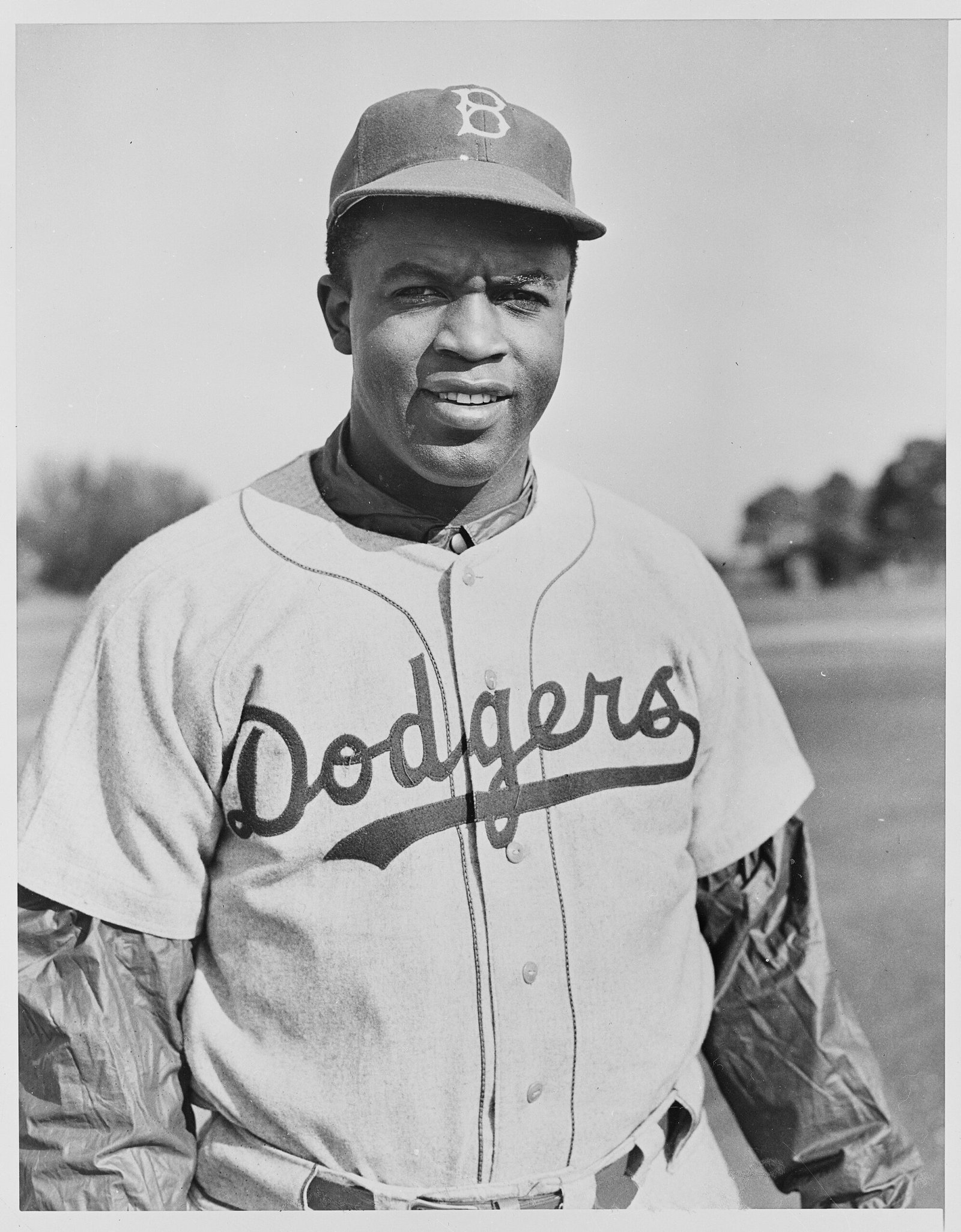 Jackie Robinson: Breaking Barriers in Baseball (image credits: wikimedia)