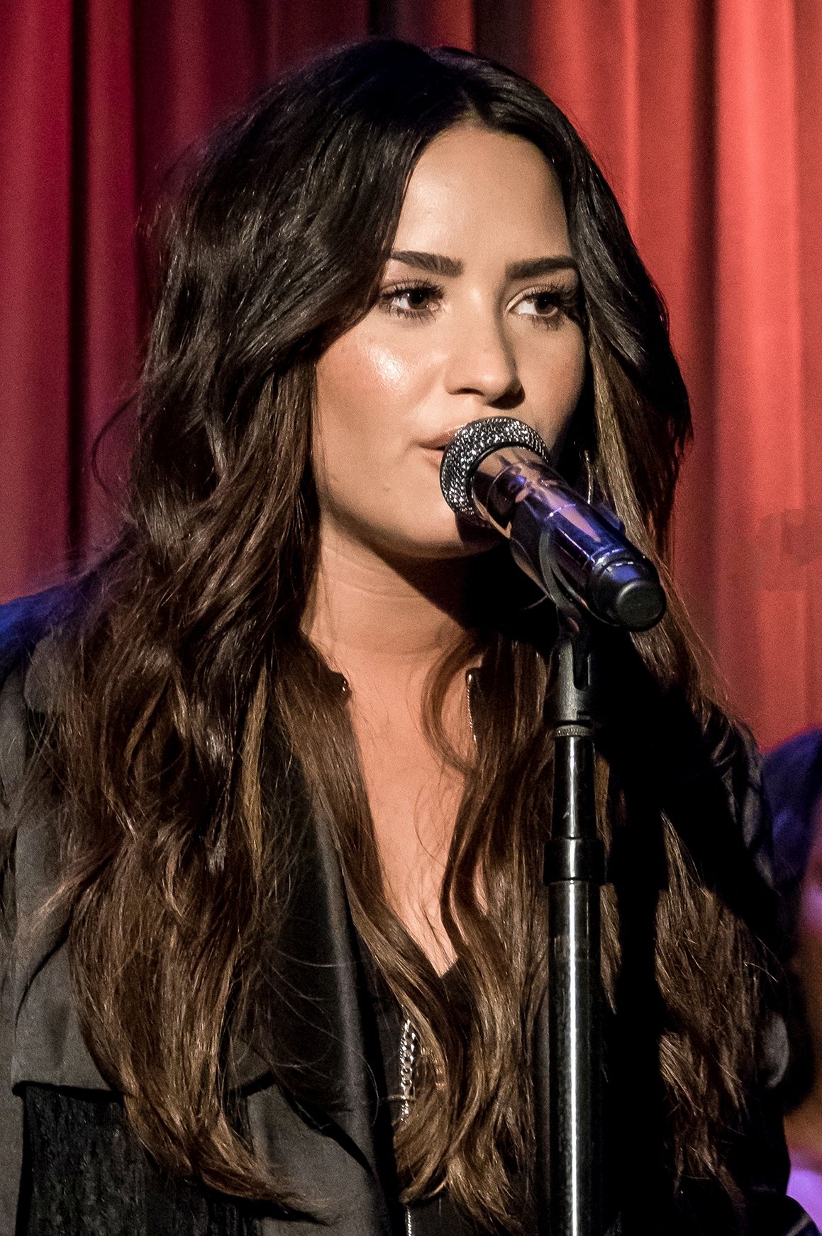 Demi Lovato: From Overdose to Advocate (image credits: wikimedia)