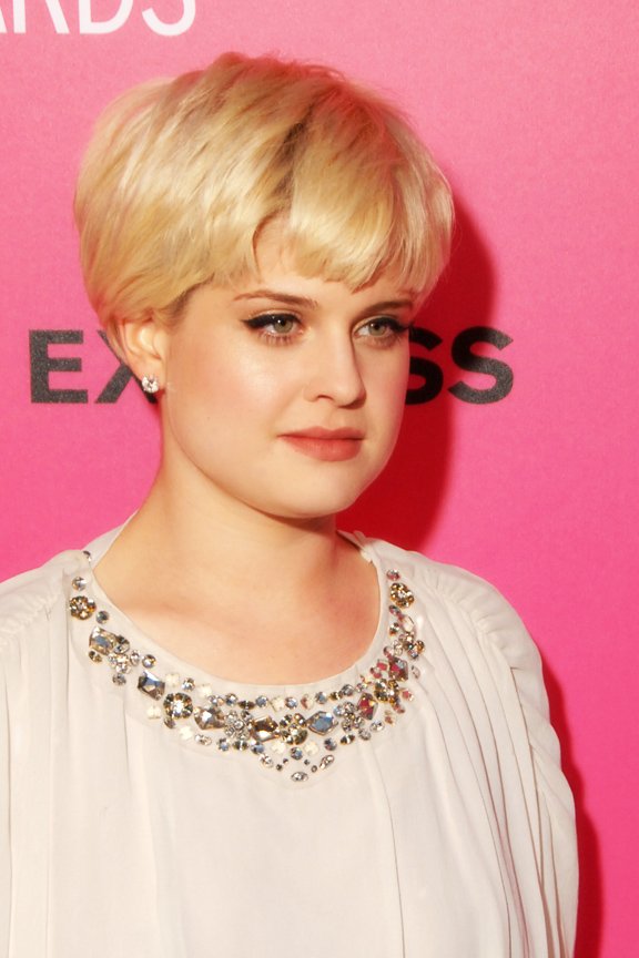 Kelly Osbourne: A Public Journey to Sobriety (image credits: wikimedia)