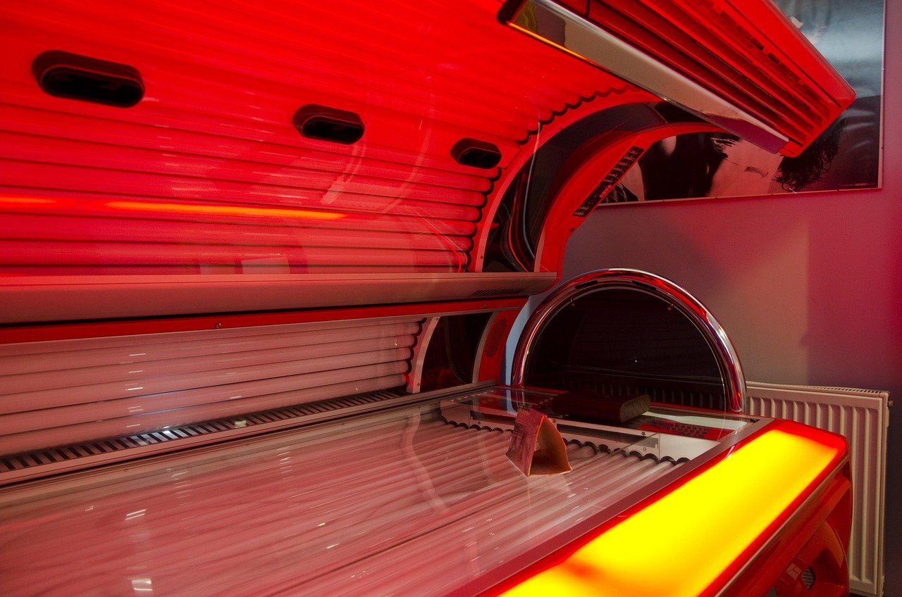 Tanning Addiction (Tanorexia) (image credits: pixabay)