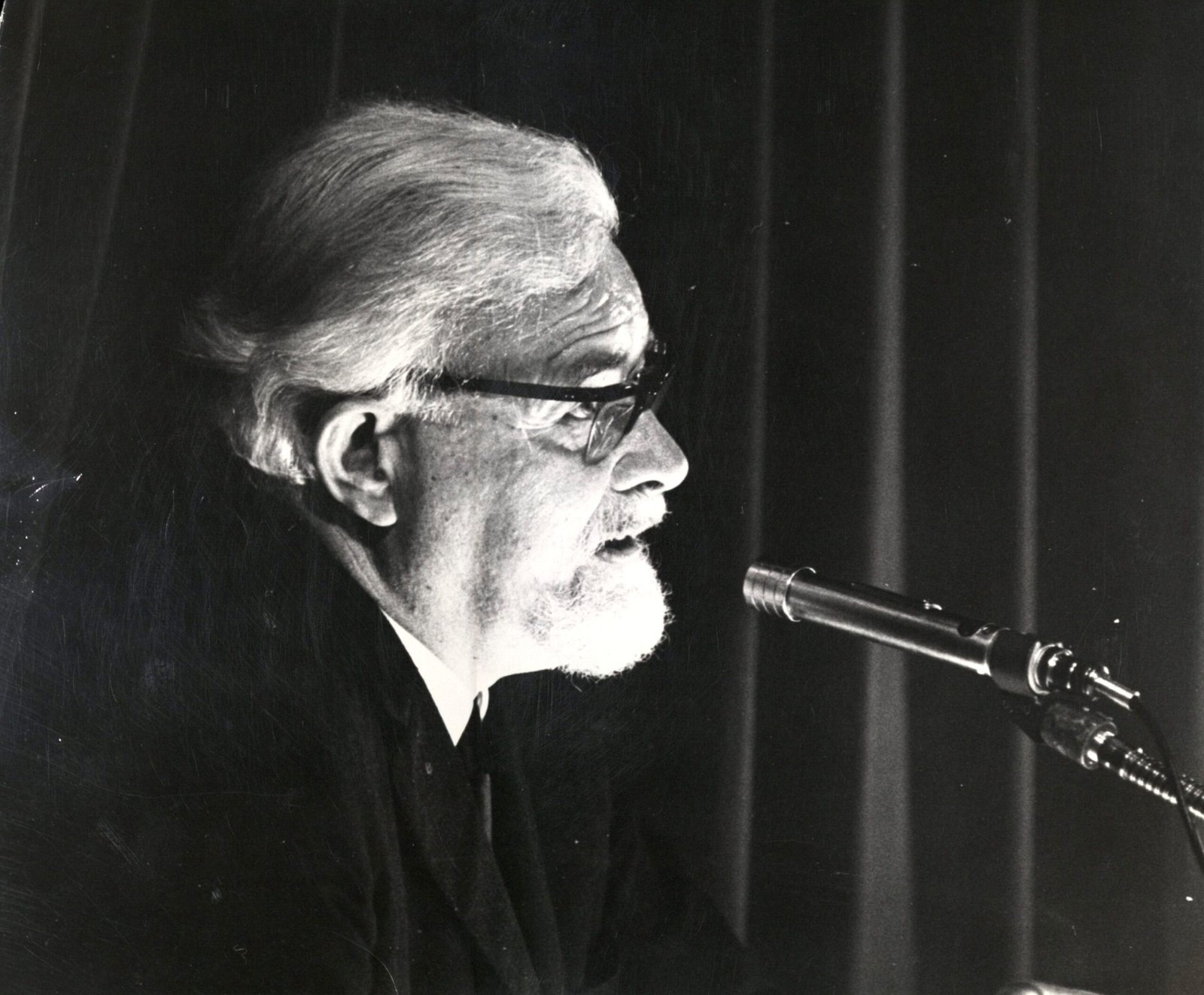 The Once and Future King by T.H. White (image credits: wikimedia)