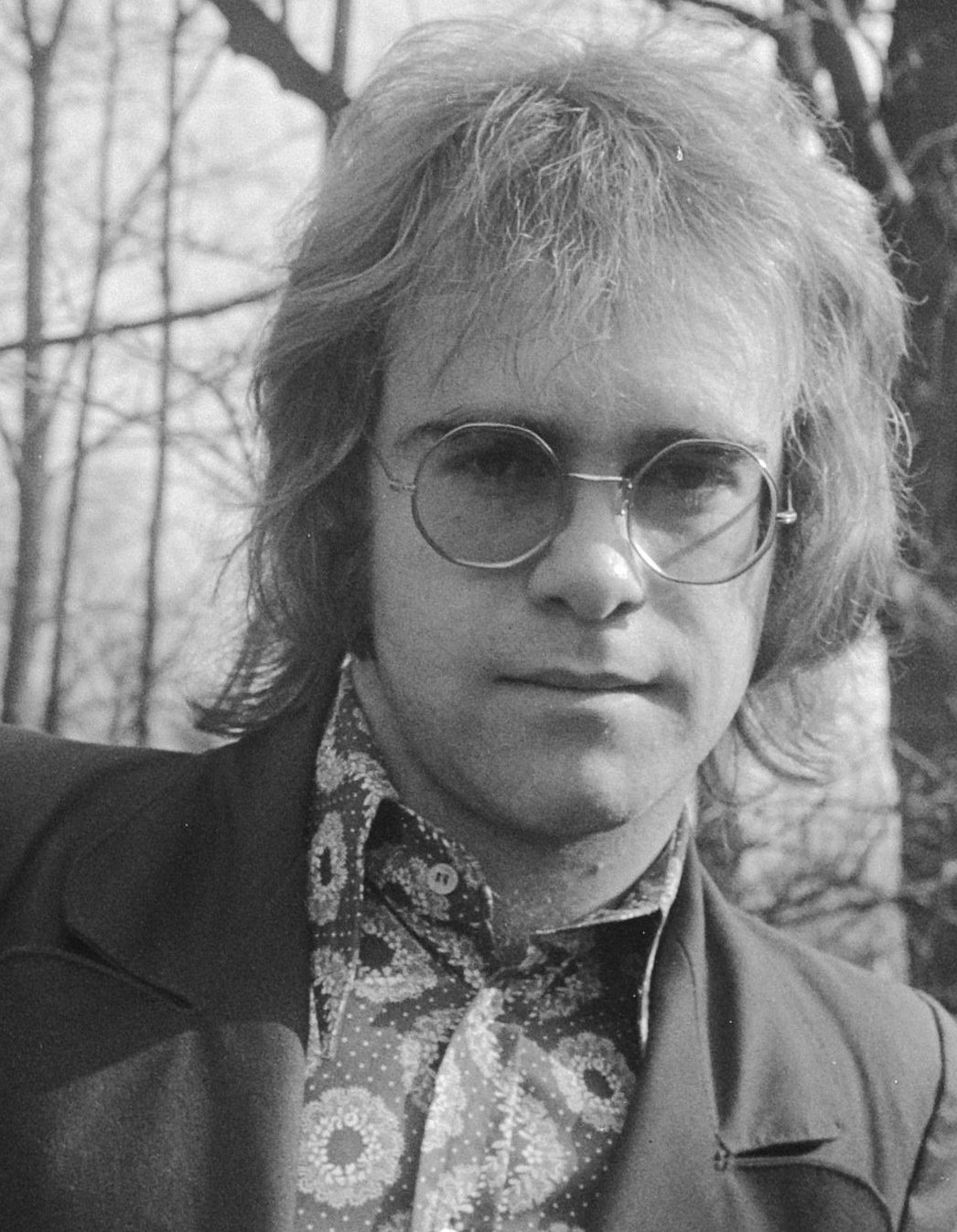 Elton John (Real Name: Reginald Kenneth Dwight) (image credits: wikimedia)