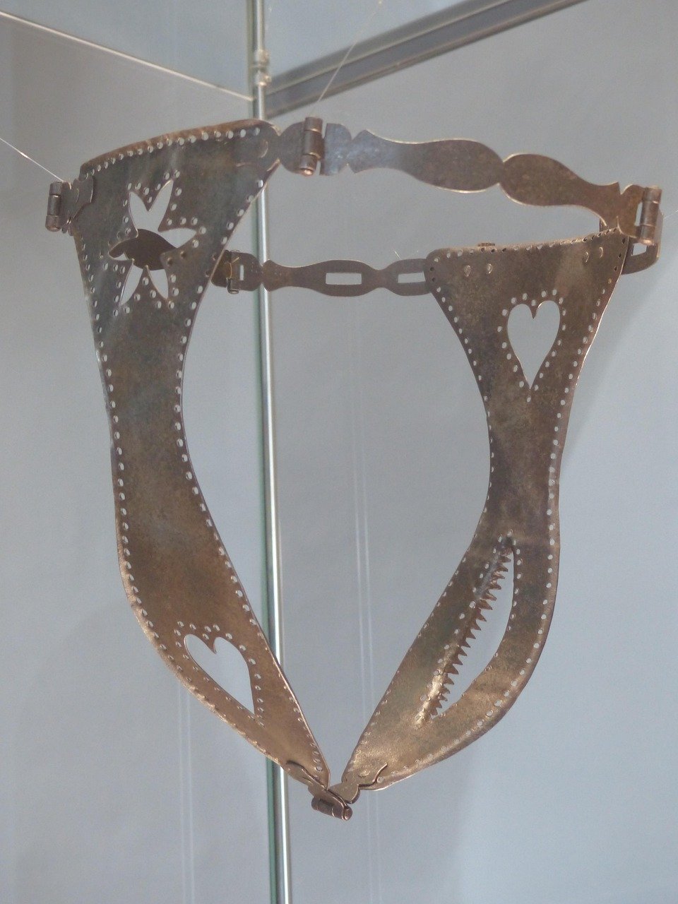 Chastity Belts Were Used in the Middle Ages (image credits: pixabay)