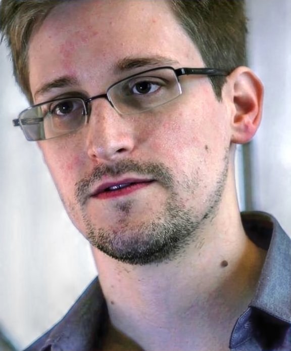 Snowden’s Revelations: Exposing Global Surveillance (image credits: wikimedia)