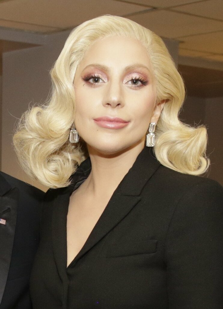 Lady Gaga – Oscar performance of “Shallow” (2019) (image credits: wikimedia)