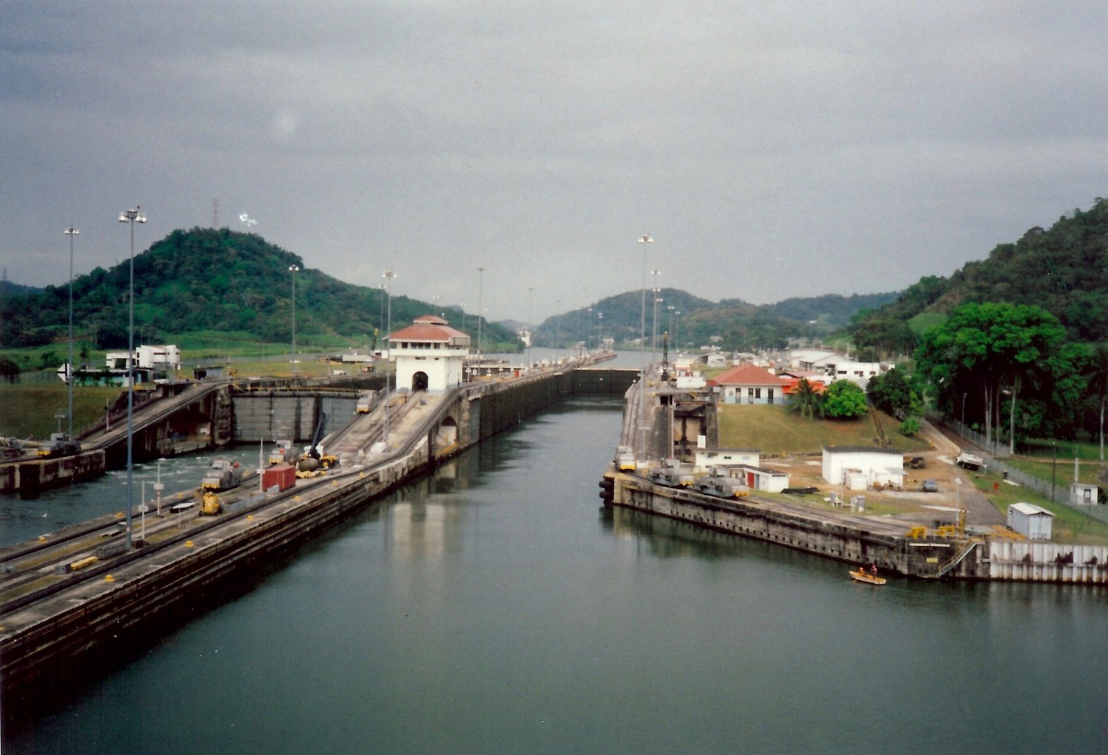 Panama Canal: Bridging Oceans, Changing the World (image credits: wikimedia)