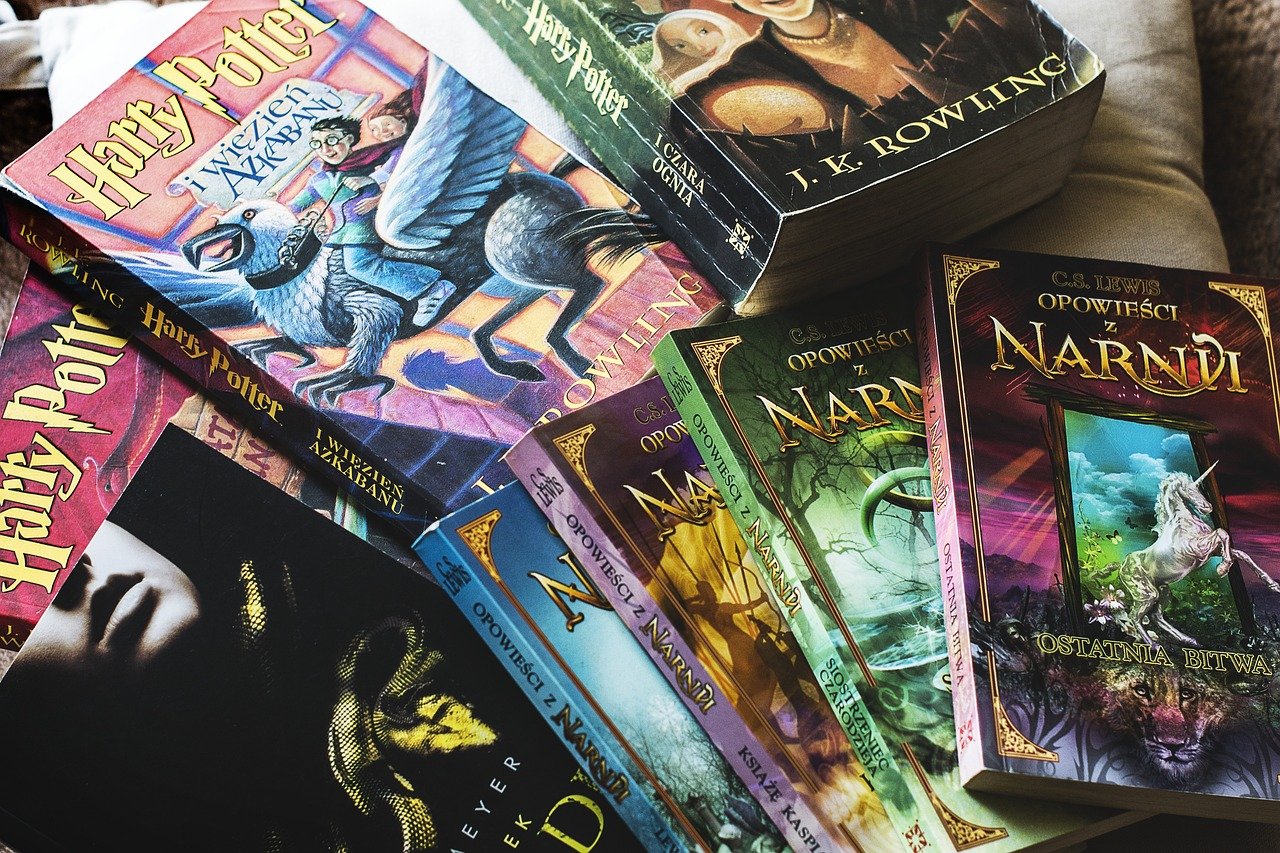 The Harry Potter Witchcraft Panic (Late 1990s–2000s) (image credits: pixabay)