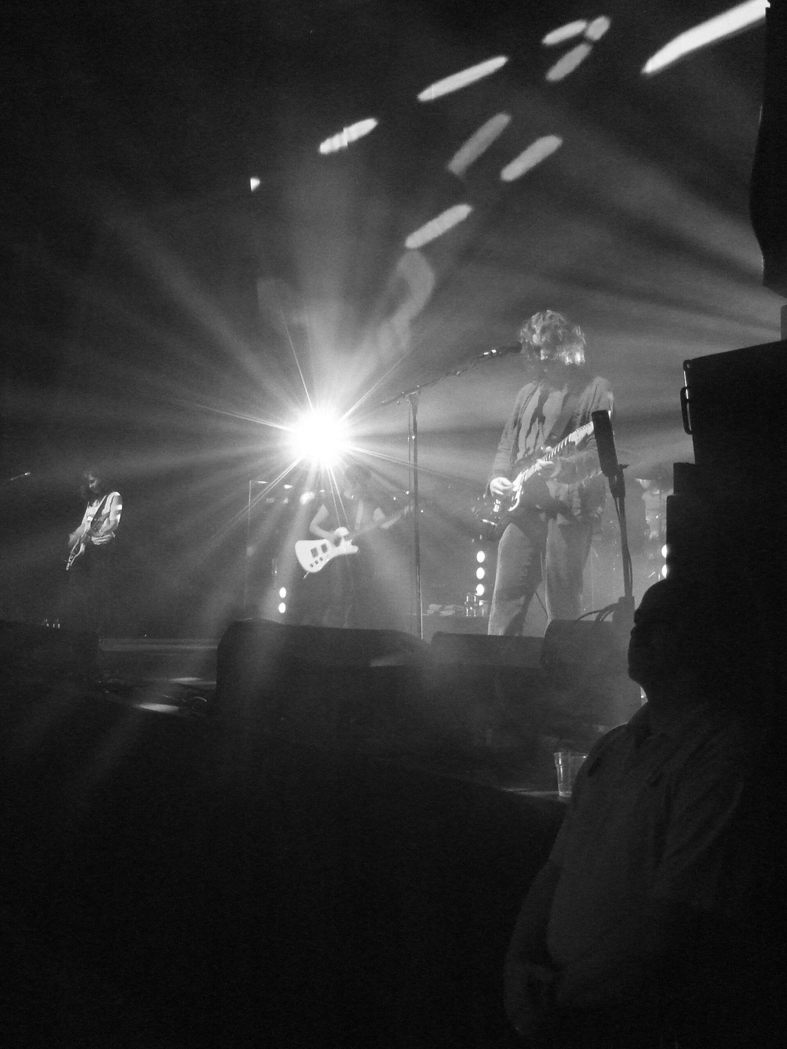 Shoegaze – Beautiful Noise, Staring at Pedals (image credits: wikimedia)