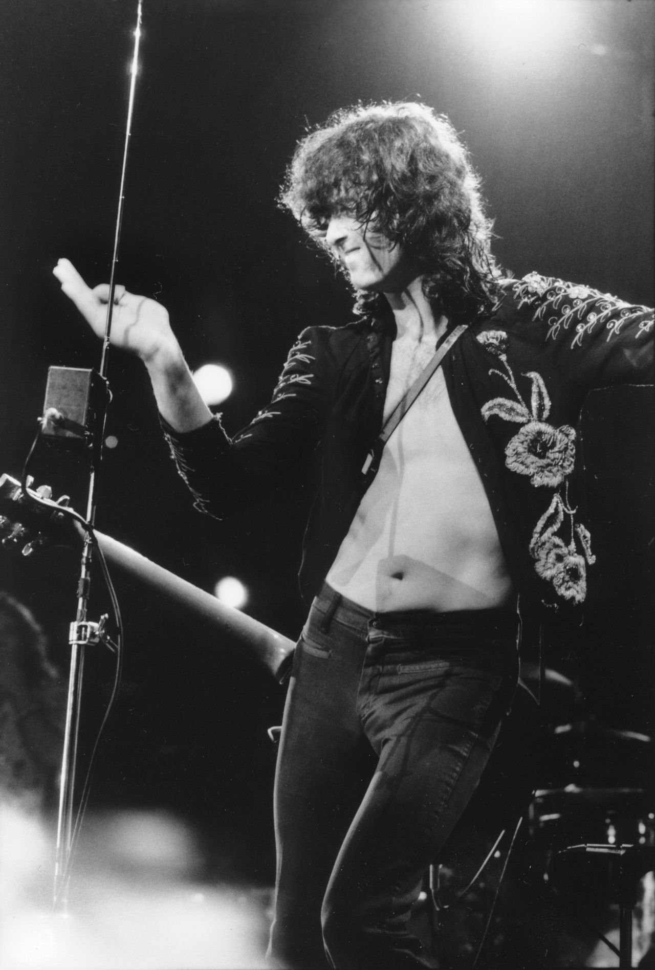 Led Zeppelin – “Stairway to Heaven” (image credits: wikimedia)